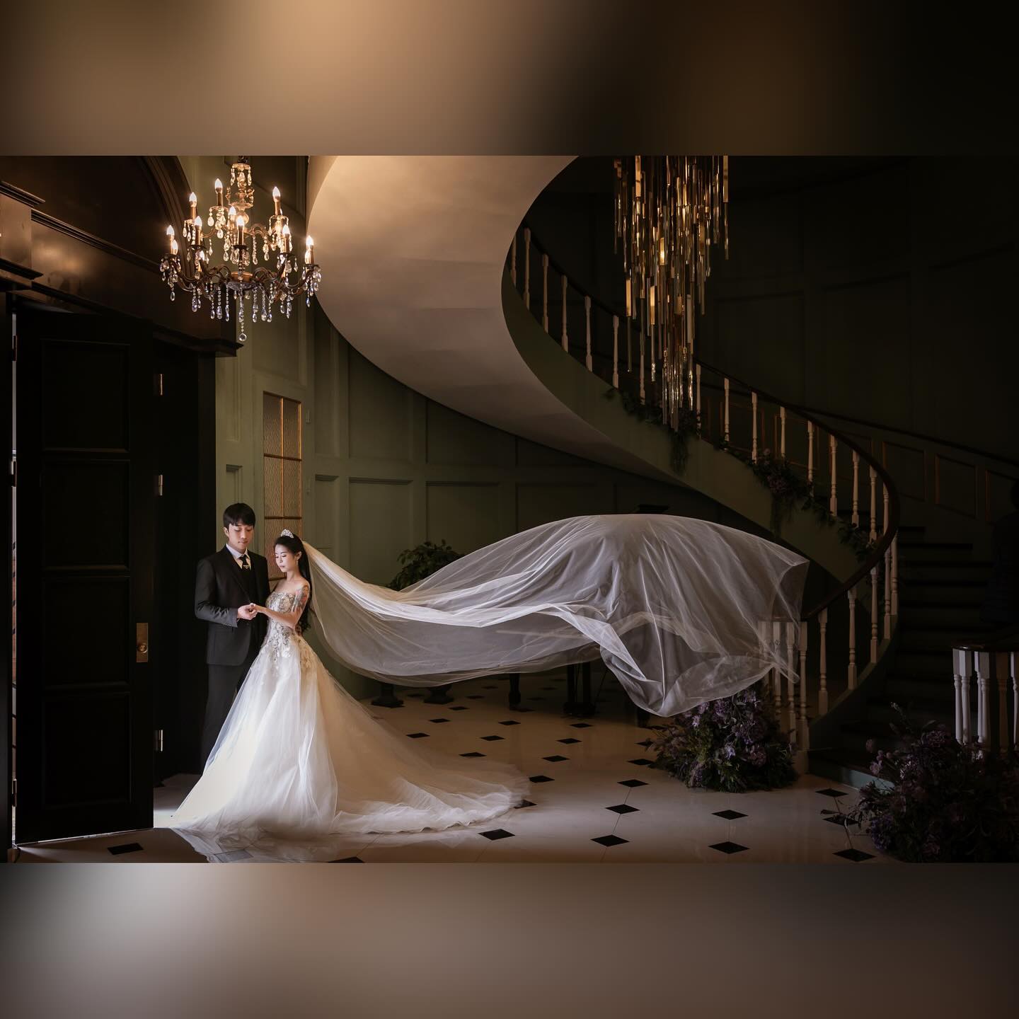드디어  𝑫-𝒅𝒂𝒚 𝟏👰🏻‍♀️🤵🏻‍♂️❣️
.
벌써부터 축하해주시는 분들이 많아̆̈ 𝑭는 웁니다̄̈ 🤧
내일 결혼식 잘 하고 오겠습니다̄̈. 결혼식 뿌셔뿌셔 !! 내일 만나요~❤️‍🔥
.
.
웨딩 스튜디오 studio_by_cn  사진작가님 oie_photo 
순식간에 예쁜곳에서 예쁘게 찍어주셔서 원본도 마음에 들어요 감사합니다̄̈💕