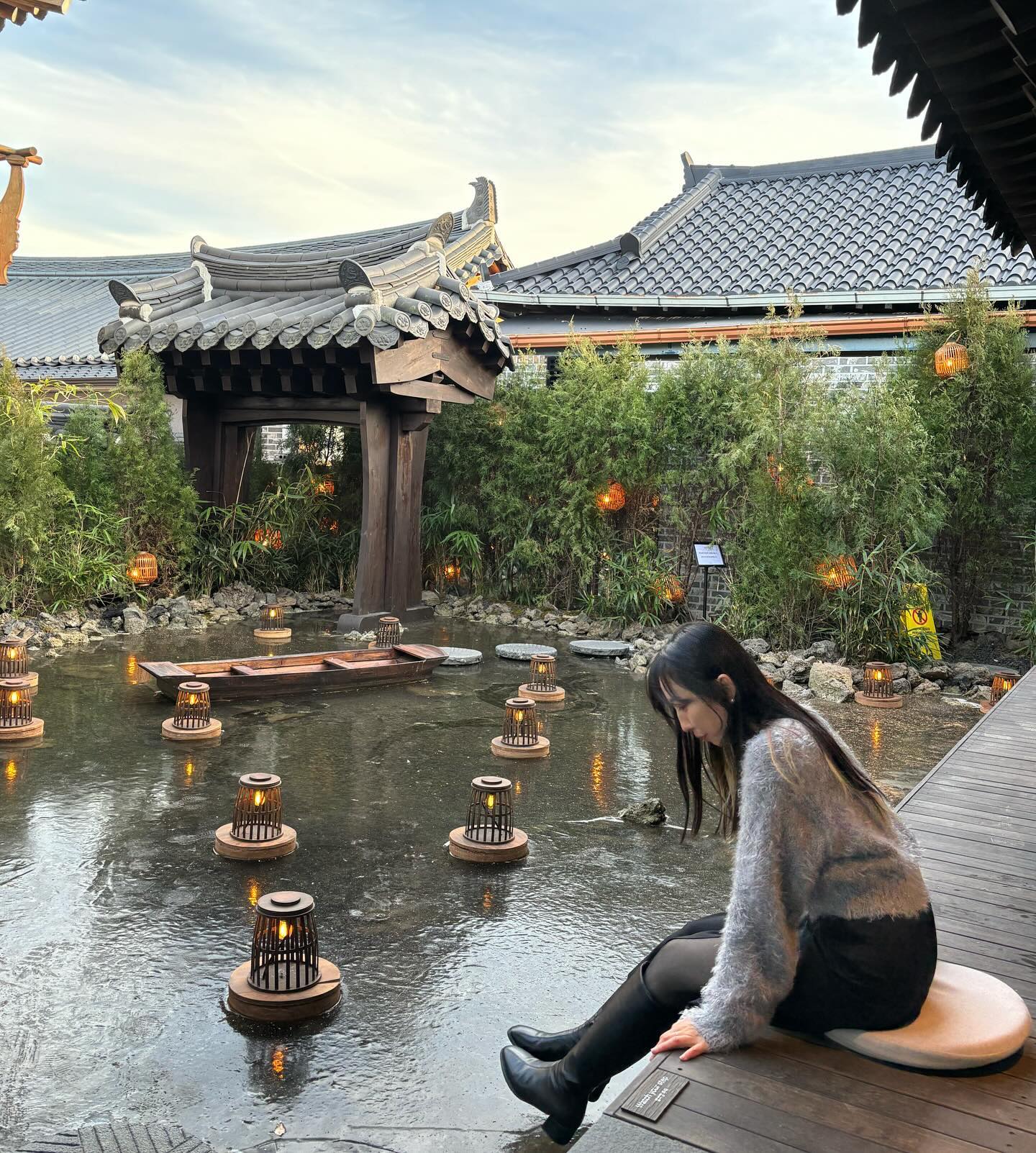 청수당 경주....
아직 못 올린 사진들☺️☺️

#청수당 #청수당경주 #경주청수당 #경주핫플 #경주카페 #경주가볼만한곳 #황리단길 #카페 #카페투어 #경북카페 #카페추천 #황리단길카페 #한옥카페 #경주나들이