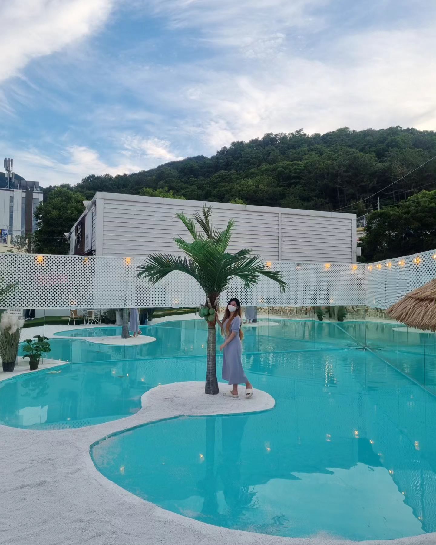 이국적인 포토존 🌴🌊