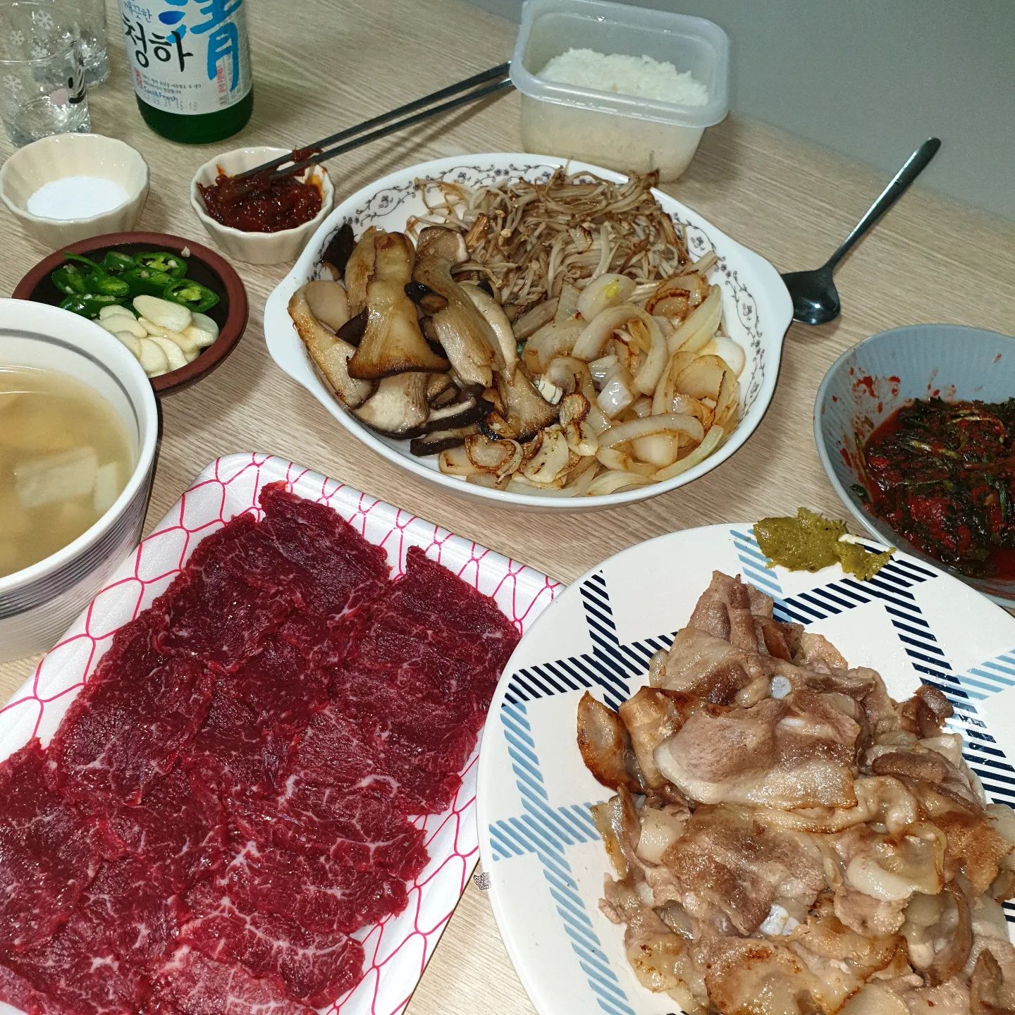 이렇게만 먹으면
살
더 찌겠지....?