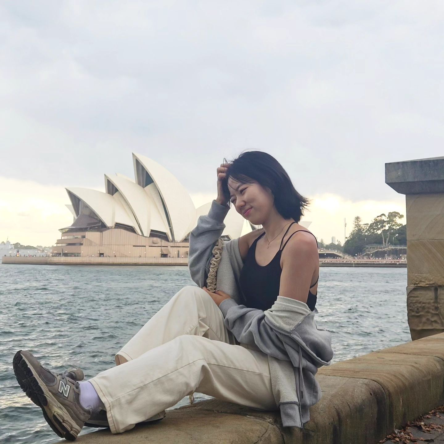 The most memorable place in Aus🇦🇺⭐️💫

#sunburn #앗뜨거 #앗따가 #ㅎ.. #호주여행🇦🇺 #호주여행 #시드니여행 #시드니 #오페라하우스 #오페라하우스야경 #스냅 #돈받고찍을까봐 #애들사진잘찍어줌 #상호무페이 #부터?ㅎ #koreanfashion #sydney #australiagram