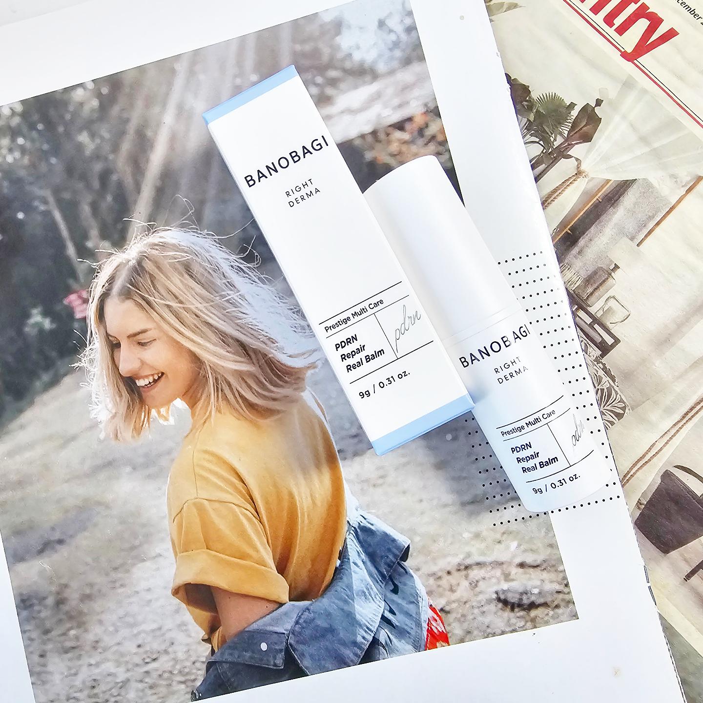 #협찬 banobagi.cosmetic #바노바기코스메틱 #피디알엔리페어리얼밤
피부에 수시로 수분 촉촉하게 립밥처럼 관리해 줄 수있는 밤제품이 은근 손많이 가는거 아시죠?
제 데일리 피부관리에서 자외선차단제와 멀티밤은 빼놓을 수 없는 조합이예요.
특히 밤으로 입주변 신경쓰이는 팔자부터 목주름까지 나이가 들수록 민감해지는 표정주름부위에 수시로 발라주니 관리 할 때와 안할때 차이가 극명!
시간은 되돌릴 수 없지만 피부는 언제든 관리한 만큼 빛나는 법이니까 인친님들도 바노바기코스메틱의 멀티밤으로 데일리 관리 함께해요~!
#요리 #홈에스테틱 #멀티밤 #스킨케어스틱 #주름관리 #화장품 #스틱밤 #PDRN #홈케어 #맛집 #에디터스픽 #미백 #얼루어 #뷰티 #리뷰