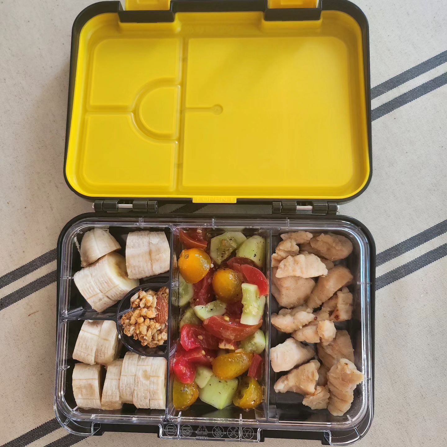 혼자서도 잘 하네 🍽