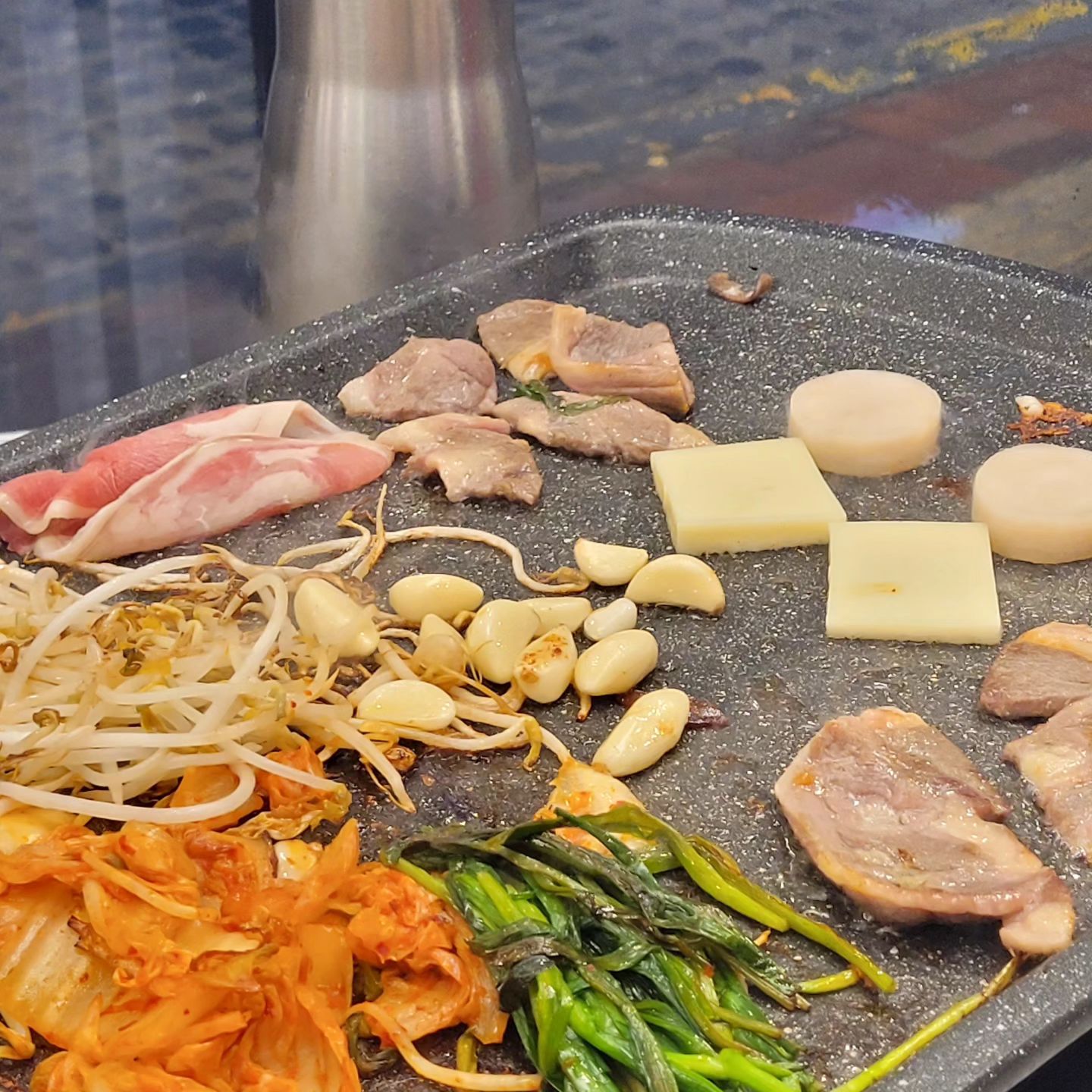 더차돌 산본점
사랑해요

오리차돌도 맛있지만 꽃살이 진짜 꽃이랍니다

#더차돌산본점 #산본고깃집 #산본맛집 #산본오리차돌 #산본더차돌