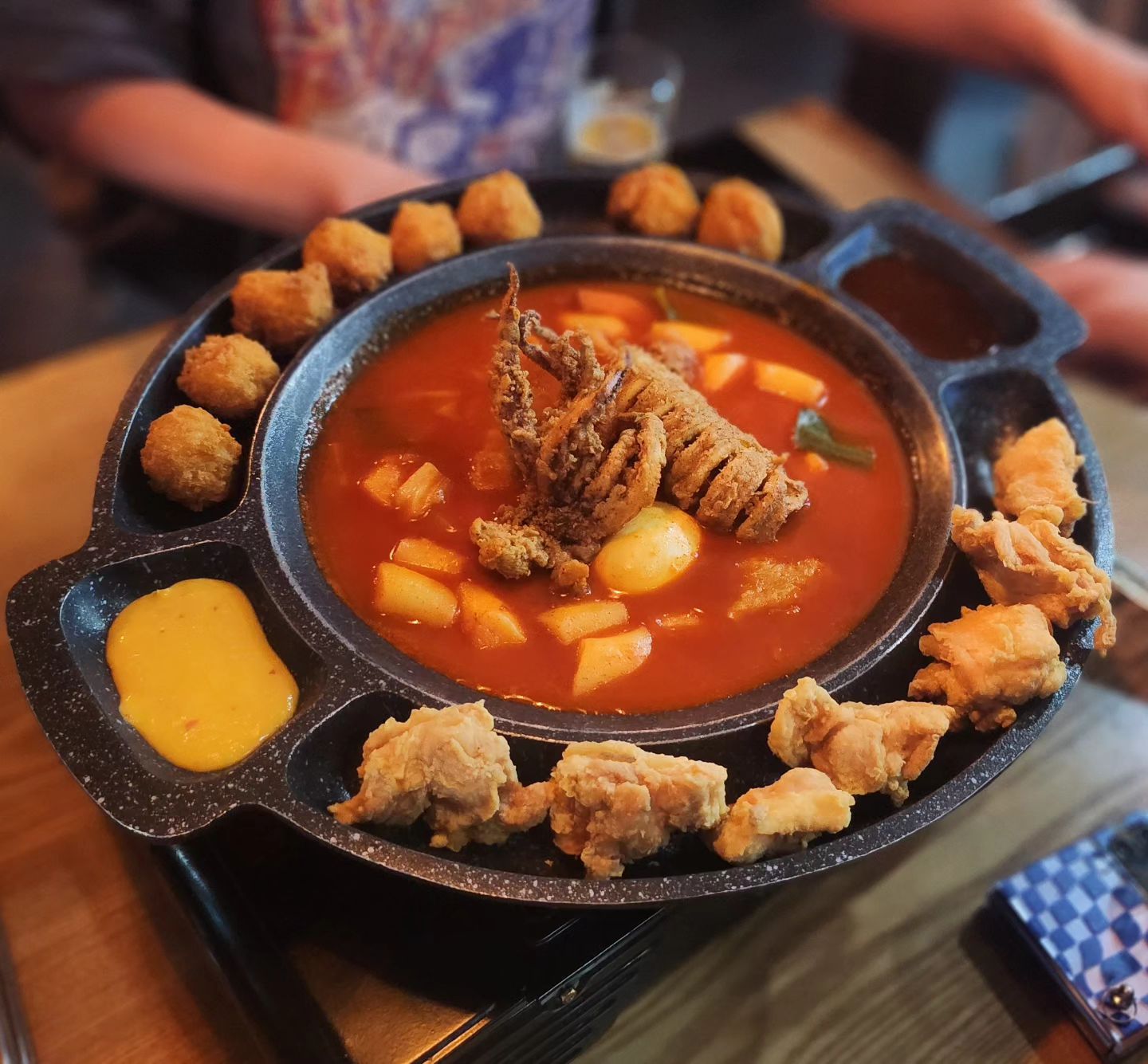 .
소맥타워~.엄청나다😆
.
#맥주타임 #소맥타워 #늦은일상기록