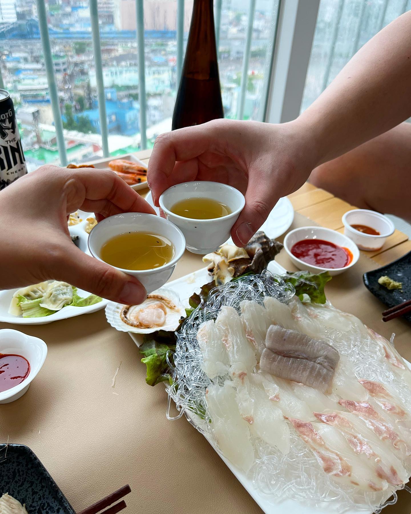 .
주말내내 비와서 캠핑못간 대신
베란다 캠핑하기!