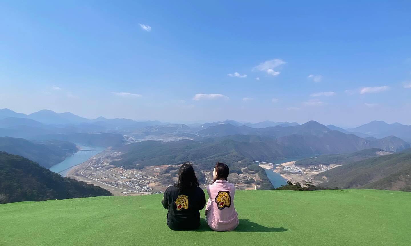 호랑이들 패러글라이딩 타다 ⛰️🪂