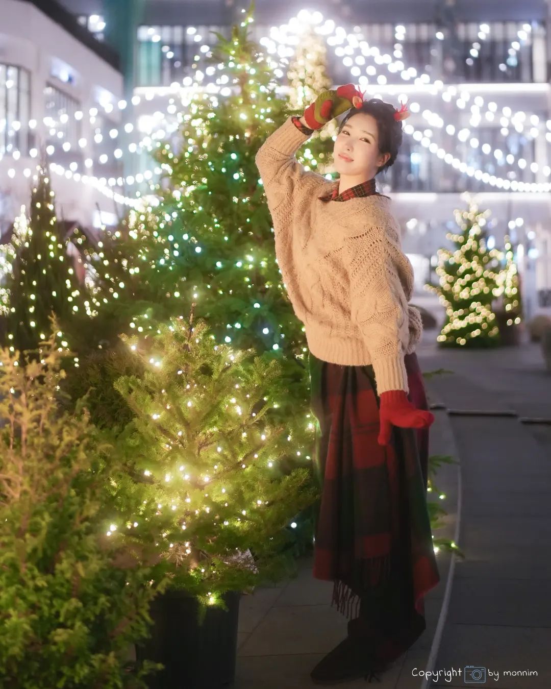 🎄Merry Christmas🧸
(대전 현대프리미엄 아울렛)

Photo by_monnim 
Model glaring_daisy_ 

#🎄🎄#타탄체크#겨울옷스타일링#겨울컨셉촬영#일반인모델촬영#루돌프귀