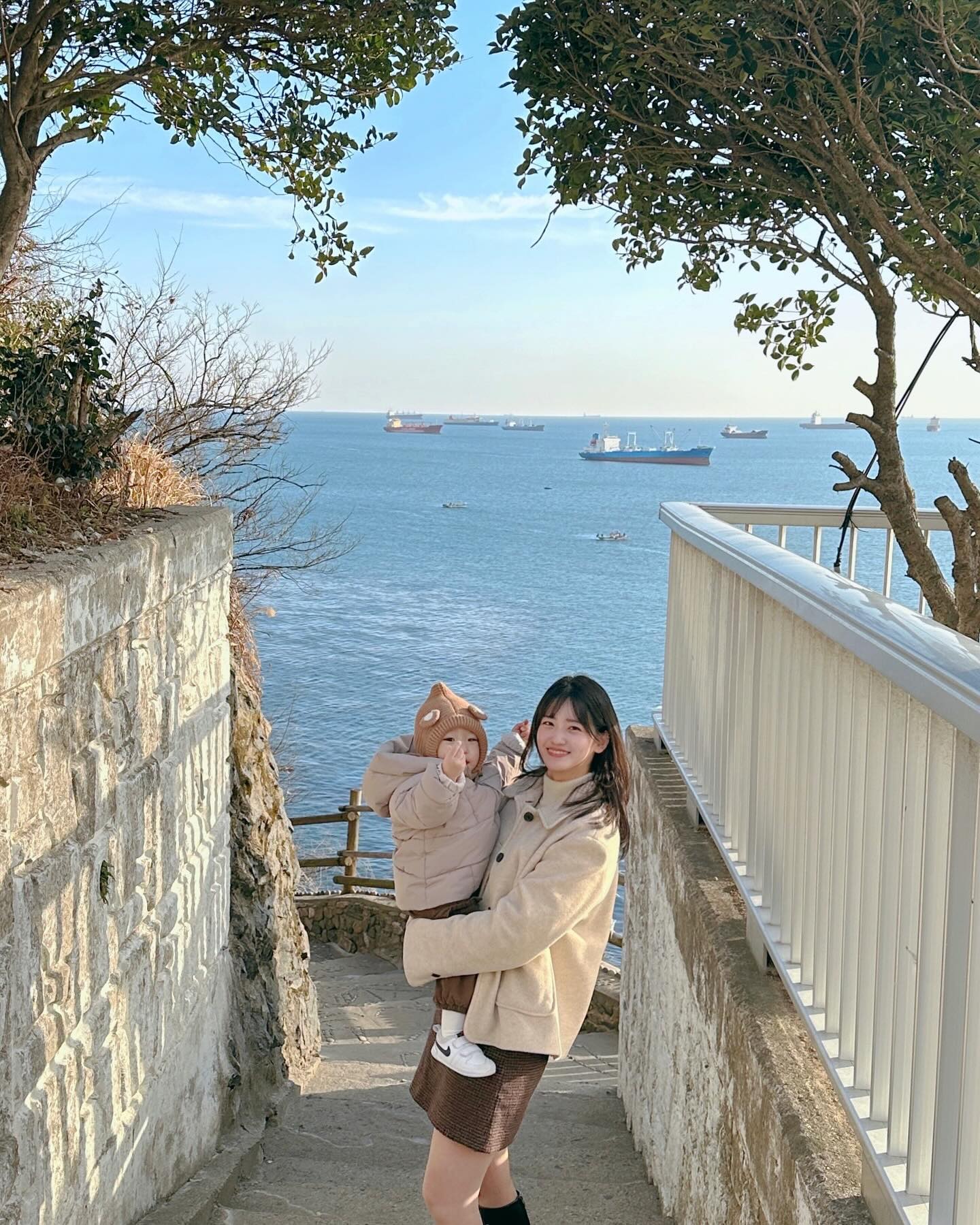 이주니 핱투를 받아랏🫰🏻
열심히 걸어 다니다가 힘들었는지 
혼자 벤치 올라가서 쉬는 거 넘 웃김ㅋㅋㅋㅋ

왕복 두 시간 같이 잘 다녀줘서 기특해 내새꾸🫶🏼