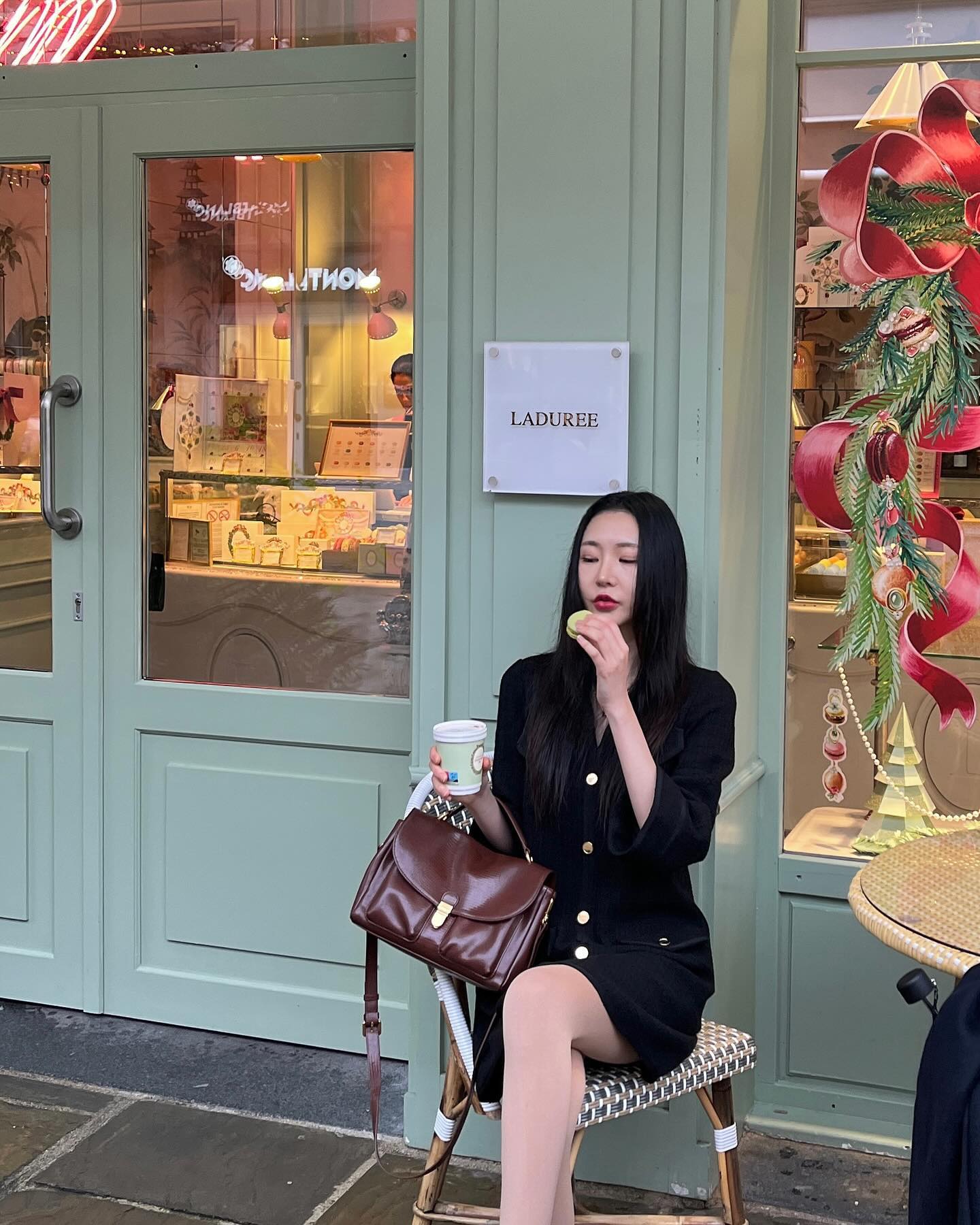 라뒤레 마카롱보다 핫초코가 더 내스탈!☕🍫