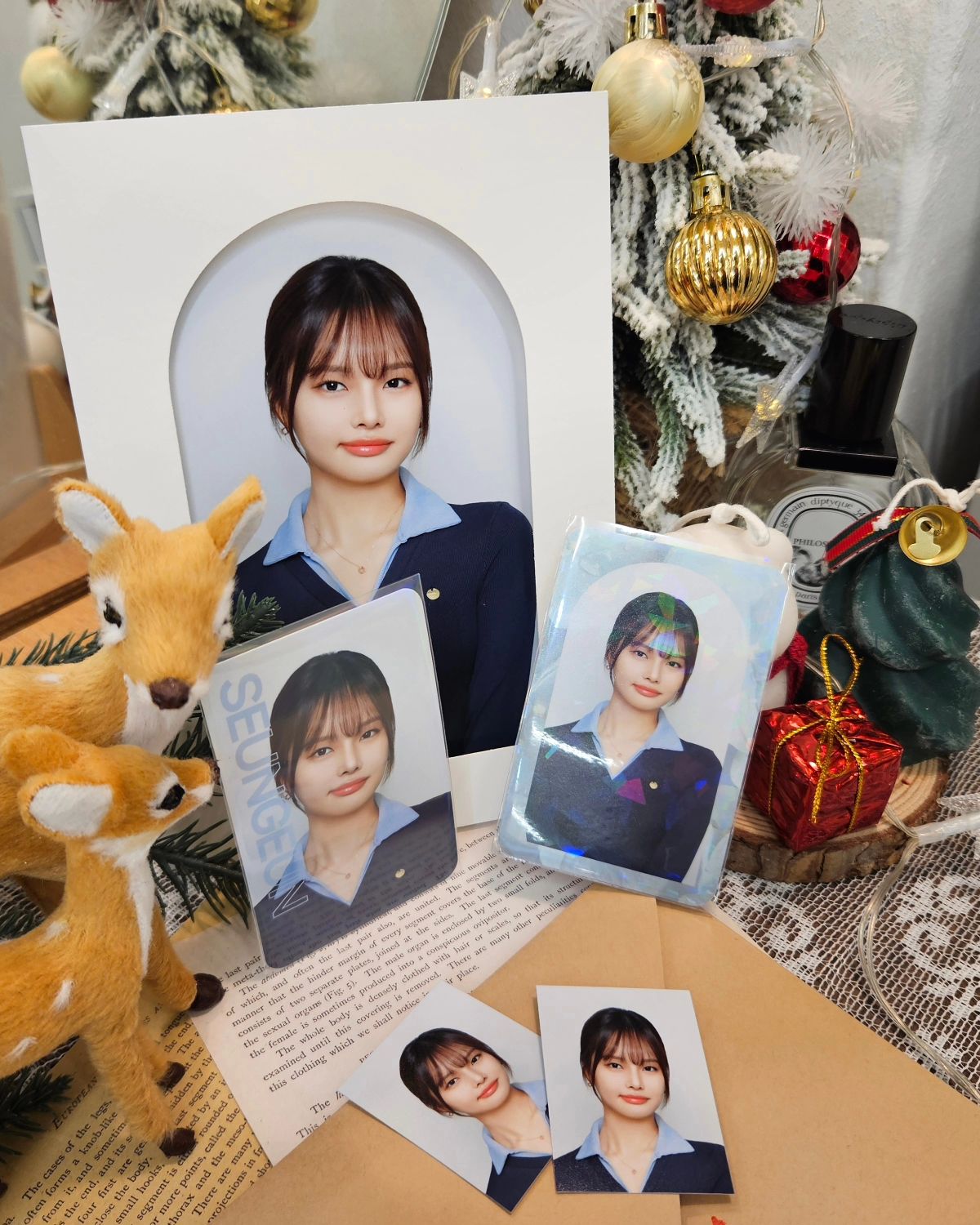 나름 스튜디오 많이 다녔다고 생각했는데
이름 박힌 카드까지 주고 너무 예뿌자넝😍
사진 촬영 전 상담도 꼼꼼하고 사진이 맘에 안들 수 없는 곳

📍흐드러지다 스튜디오
📍충무로7길 19 3층 302호 흐드러지다 스튜디오
📍월-토 11:00-20:00

#협찬 #증명사진 #흐드러지다스튜디오 #을지로사진관 #종로사진관 #컬러증명사진 #을지로 증명사진 #맞팔