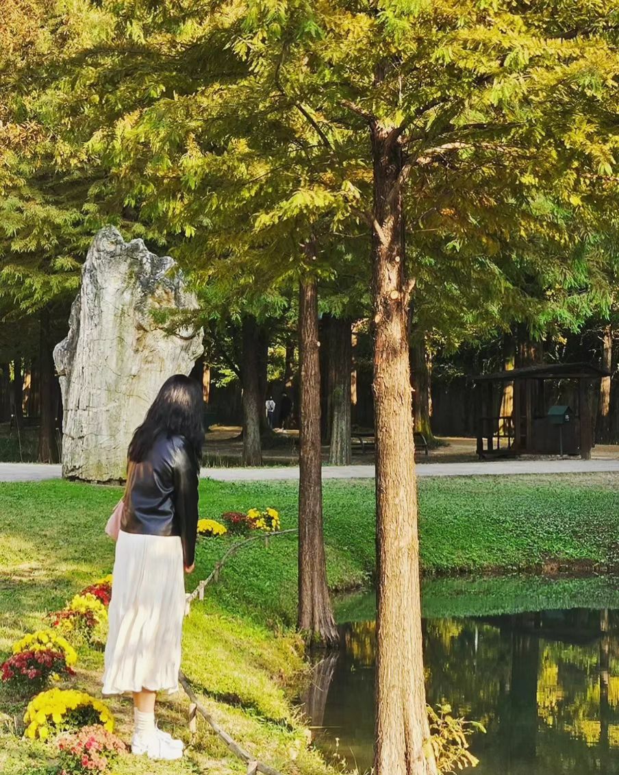 벌써 가을이 다 된것같네요🍂🍂

일교차심한데 건강관리는 필수입니다😭
아프지말구 맛난거 많이드세요❤

#가을 #사진