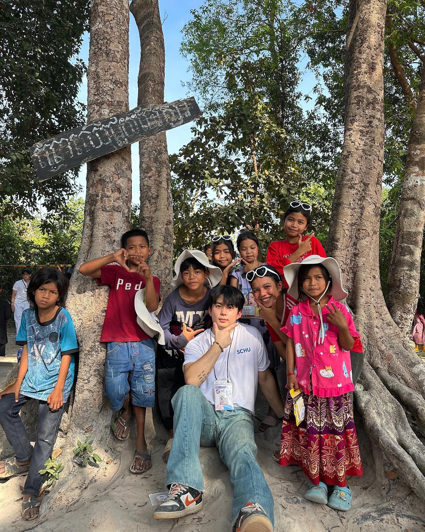 두 번째 해외봉사 🇰🇭
함께한 행보캄 단원들 덕에 더 즐거웠던 캄보디아의 뜨거운 볕 아래서의 1월!