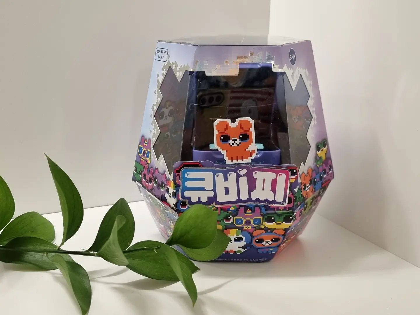 #협찬

직접 만질수 있는 디지털 펫, 큐비찌🐰
라떼는... 흑백으로 된 다마고치가 최고였는데 말이야ㅋㅋㅋㅋ
학교갔다가 집에 가자마자 똥치워주고 밥먹여주면서
진심을 다해 키웠는데 주안이는 더 진심🤣

놀아주기, 먹이주기, 응가 치워주기 등을 해주면서 애정을 높이면 
큐비찌 펫들이 진화해요! 신기방기👍

5세 이상 아이들에게 특별한 날 선물로 주기 딱 좋아요 :)
크리스마스가 곧 다가오니 참고하세요🎄
.
.
#큐비찌 #다마고치 #디지털펫 #큐비찌펫 #5세아이선물 #어린이선물 #SMG홀딩스