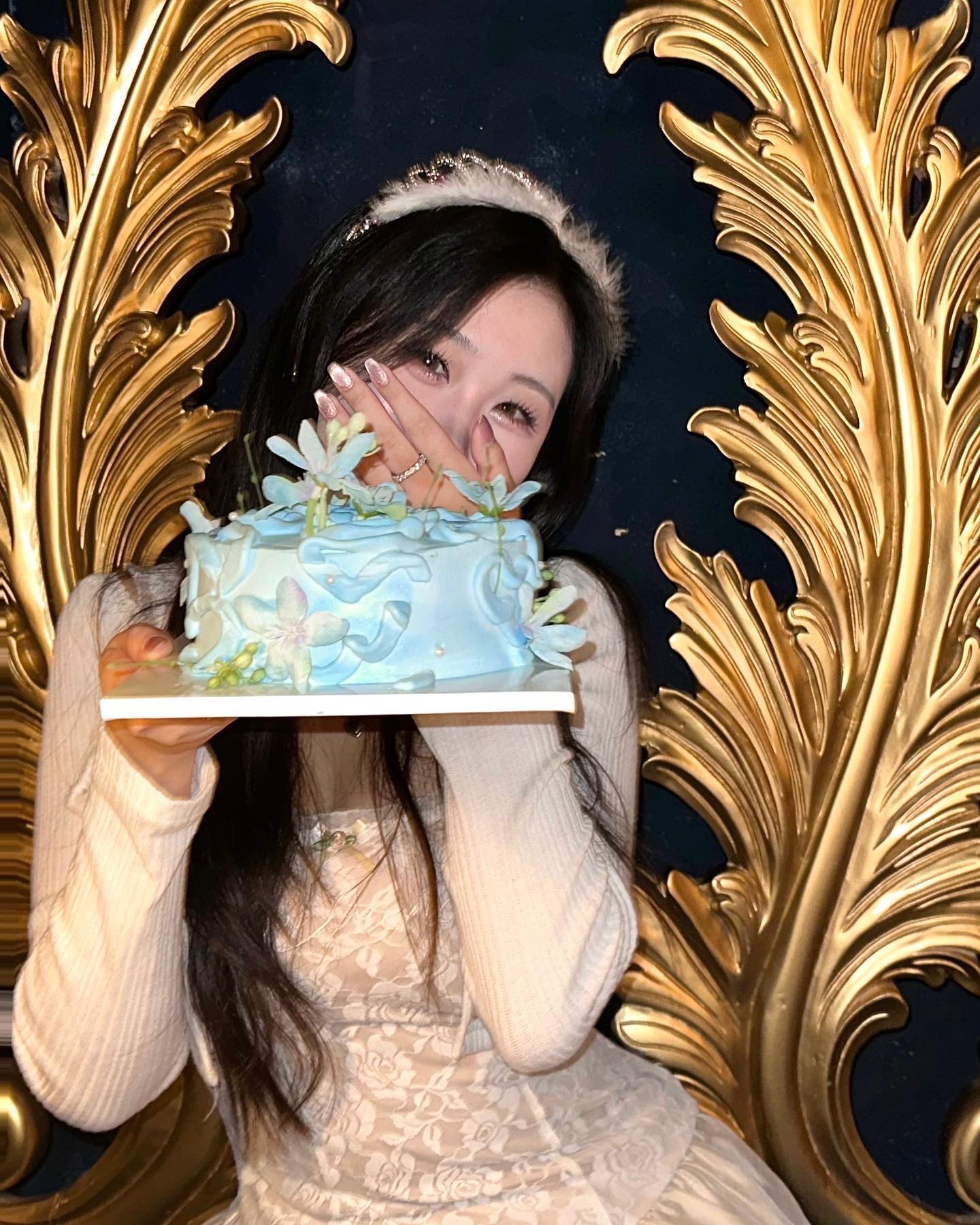 과분한 사랑에 감사와 지유를(?)-!
- 미리 생일파티 하주고 하루동안 Queen💅만들어줘서 고맙다🥹