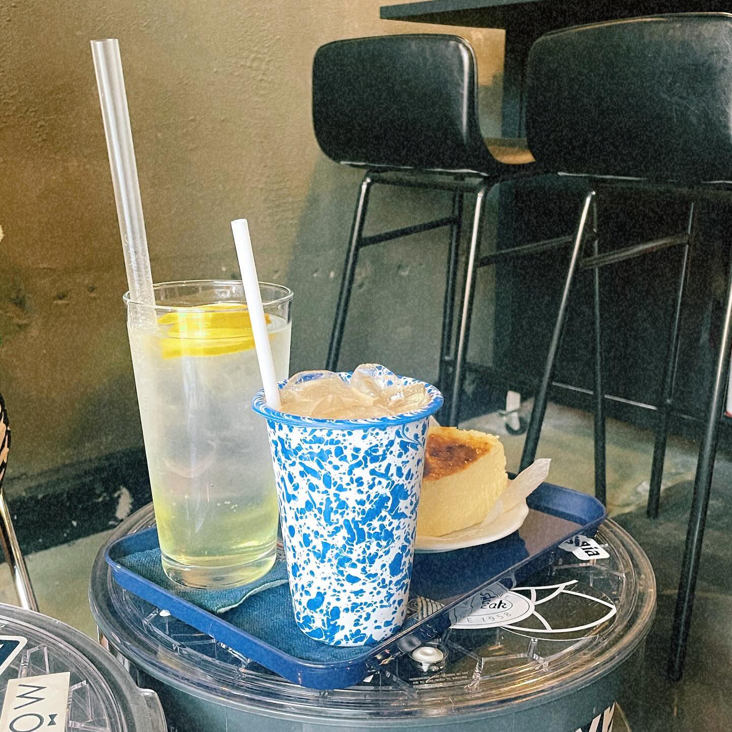 그냥, 그럴때 있잖아
아무리 노력해도 노력한만큼 돌아오지 않을때
그냥 그럴땐 괜찮냐는 말 한마디면 되는데