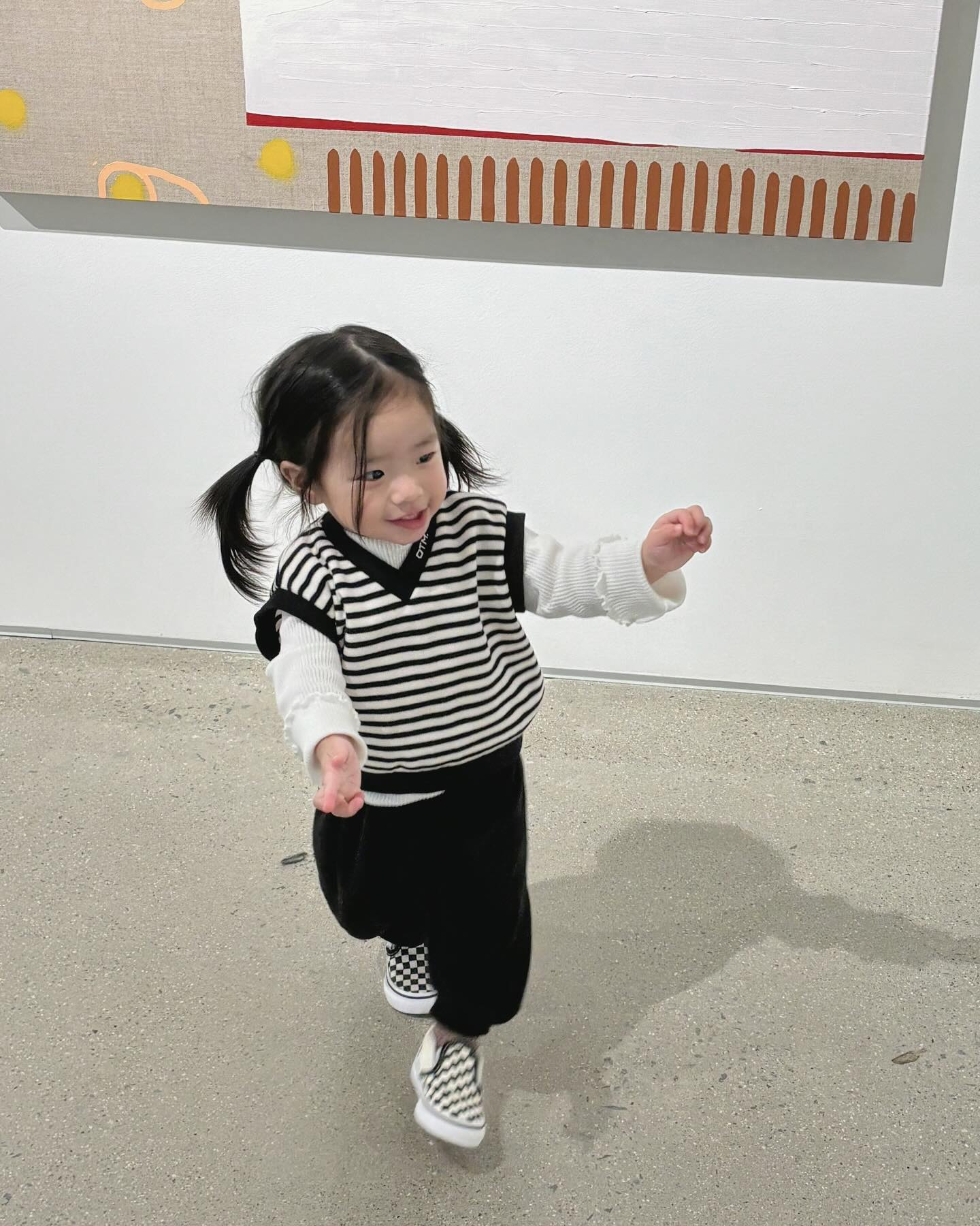 아이러브유
I ♥︎U

하는 말 다 알아들어서 남편이랑 하는 대화 내용까지 다 알고 같이 공감하고 느껴주는 딸랭구 ♥︎♥︎♥︎ 언제 이렇게 컸을까 뭉클뭉클