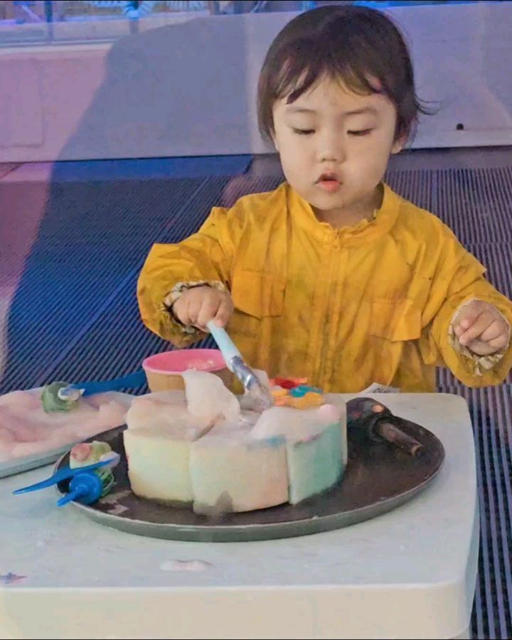 ⠀ 
우리 혜성이 흡수력 무엇 🙊
내 아들이지만 진짜 잘한다 👏🏻👏🏻

봄방학때도 머할지 계획 짜봐야겠군

#32개월 #플레이랩 #유아드로잉