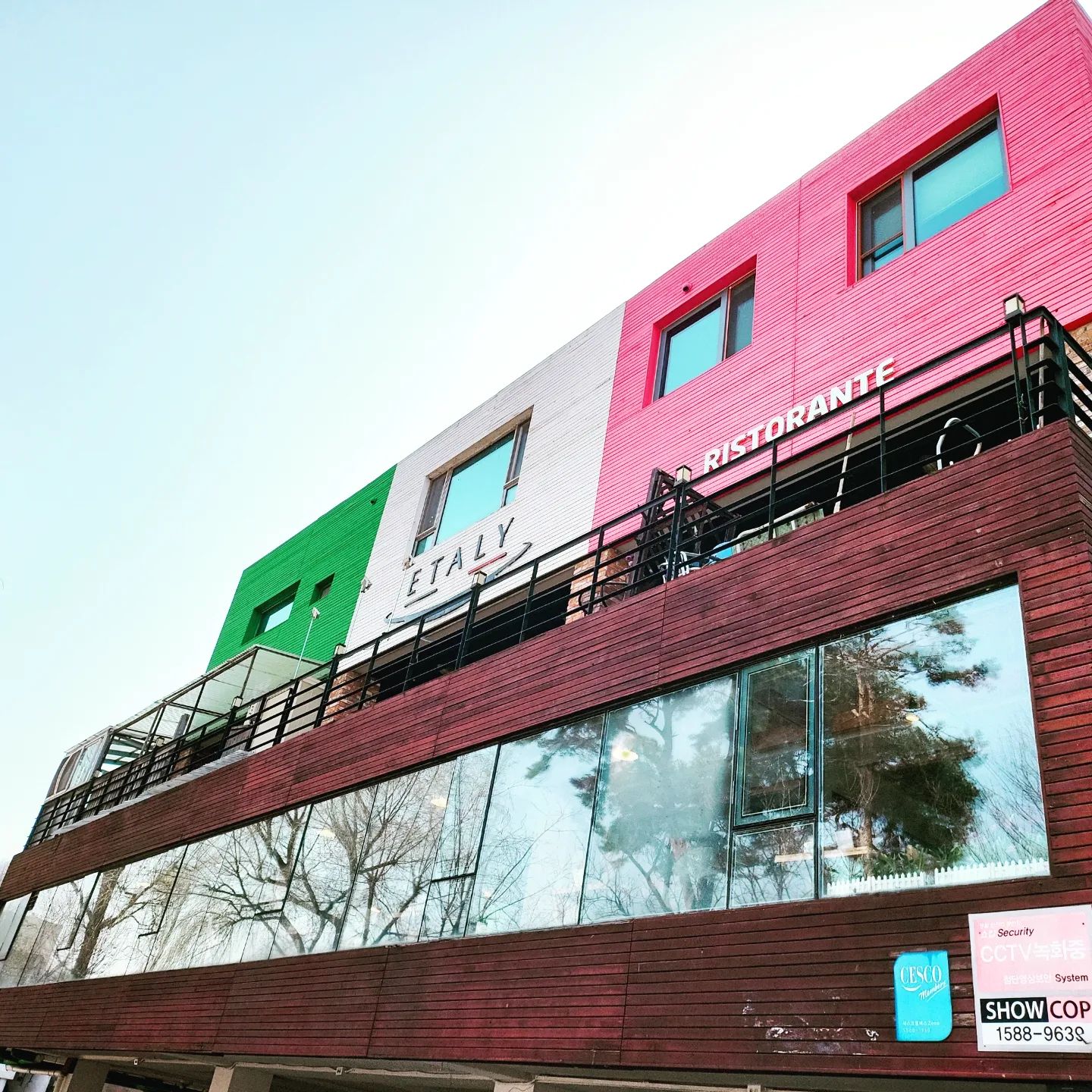 #먹방기록 

#파주헤이리마을🏡 #잇탈리 
백만년만에 재방문
그리웠다 #매운갈비크림파스타 
#마리게리따피자🍕
#야무지게먹어야지 

#먹방스타그램 #냠냠스타그램🍴 
#헤이리스타그램 #파주스타그램
