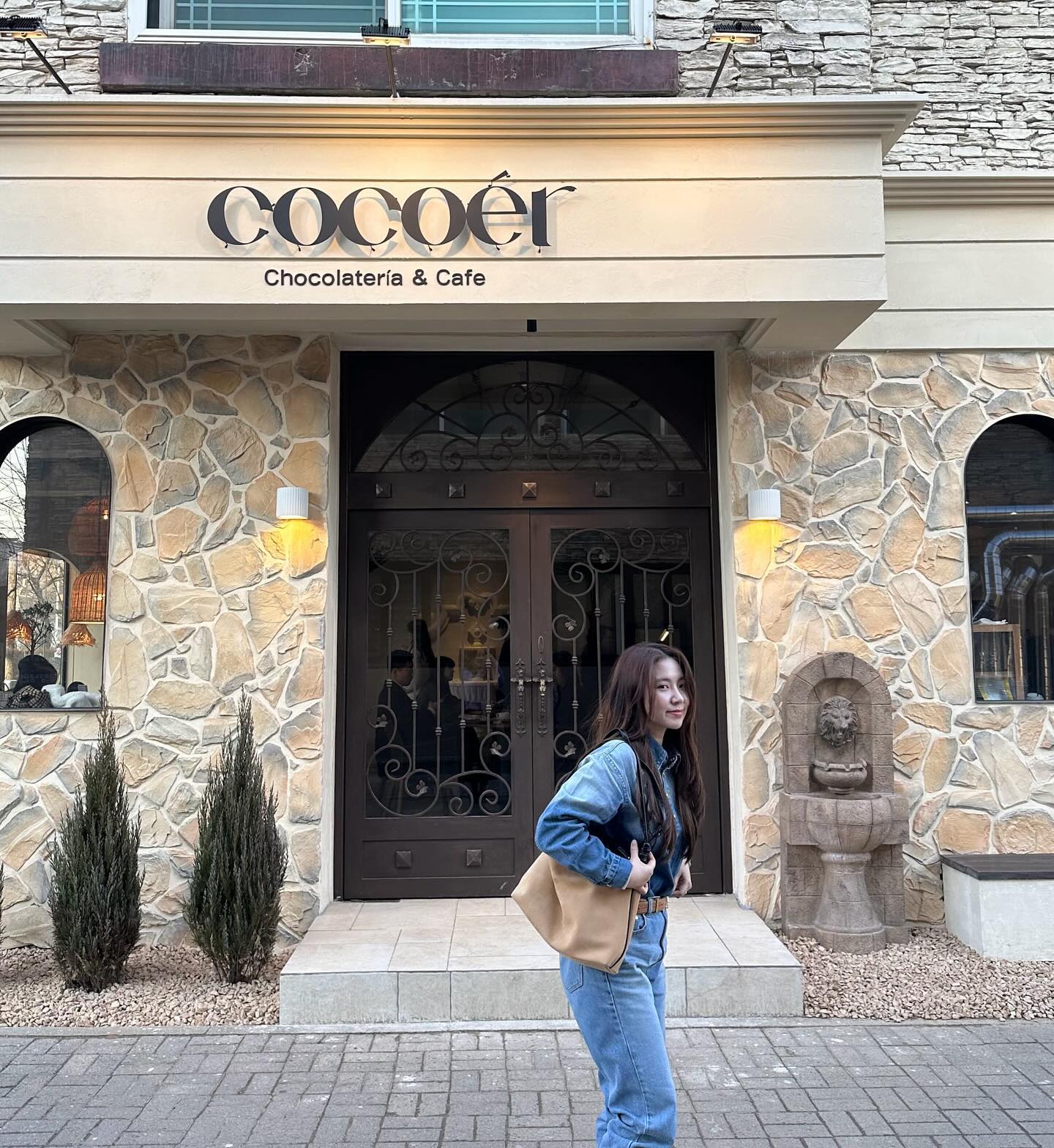 농부룩
 
 
#코코에르 #일산카페추천 #일산카페투어 #일산카페 #밤리단길 #celine #ootd #데일리룩