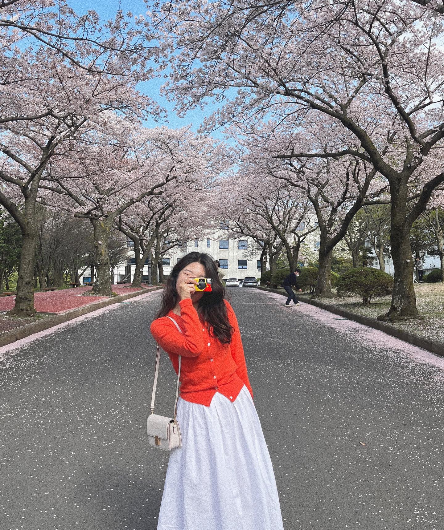 -
“인스타는 젊은 날의 룩북이더라”
.
.
나의 20대를 아름다운 룩북으로 만들어주는 당신🌷

2023.04월 사진📸