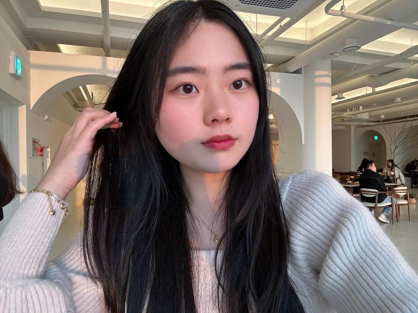 오랜만에 셀카올리려니 부끄롭구먼😀