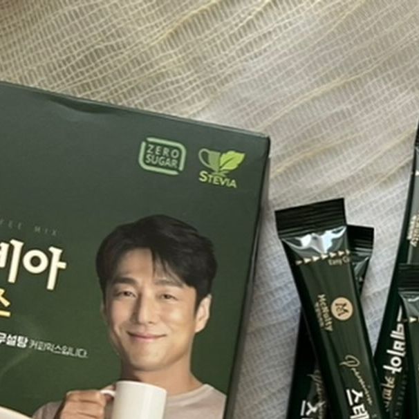 레이첼 on Instagram: "♡#협찬 🧡설탕 대신 스테비아 건강한 단 맛 맥널티 스테비아 커피믹스 ✔️커피를 좋아하는 저는 디카페인뿐만아니라 그냥 커피믹스도 맥널티 스테비아로 마