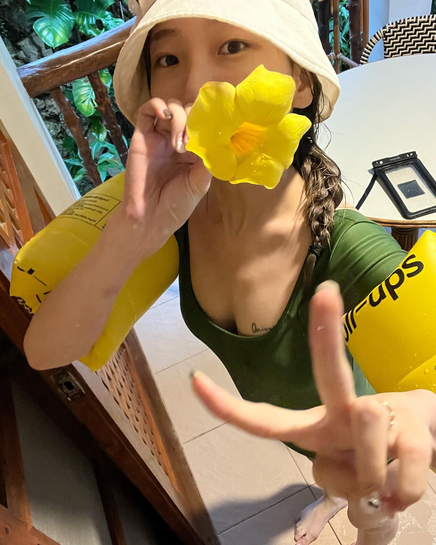 2