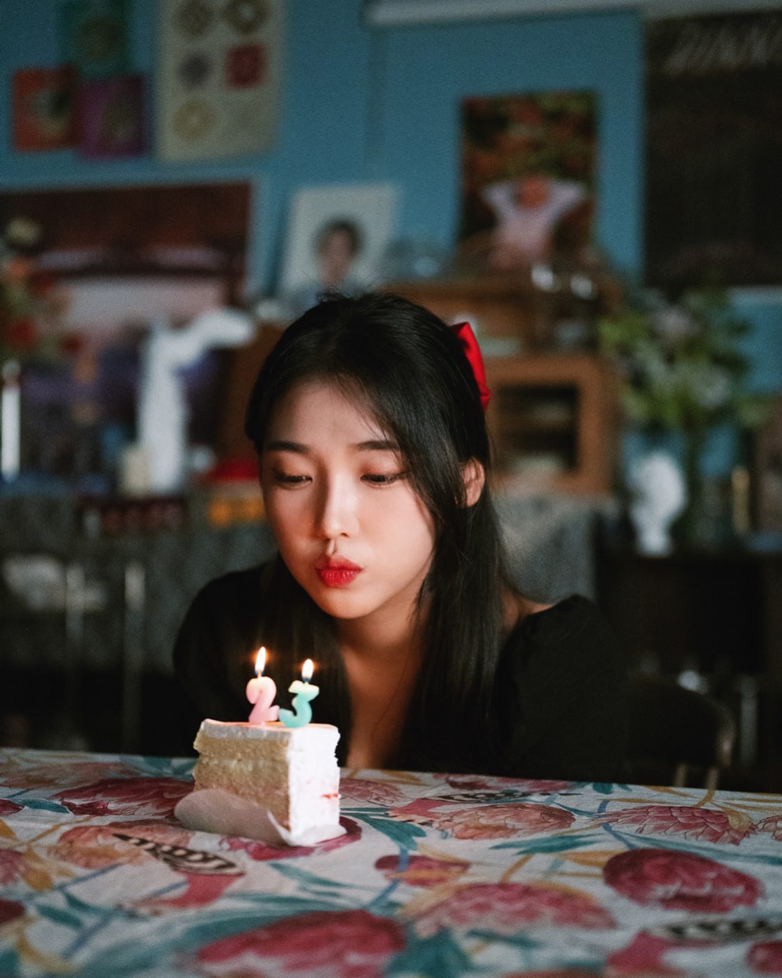 23 난 수수께기 !
P : soahn_snap 
.
.
.
.
#연극배우 #배우 #스냅 #스냅사진 #컨셉사진 #컨셉촬영 #스냅샷 #배우프로필 #배우프로필사진 #오디션프로필 #단편영화오디션 #사진모델 #사진계정맞팔 #선팔하면맞팔 #팔로우 #캐스팅 #촬영문의dm #상호무페이 #셀스타그램 #개인스냅 #개인화보 #흑백사진 #오디션 #캐스팅디렉터 #스튜디오촬영 #배우모델