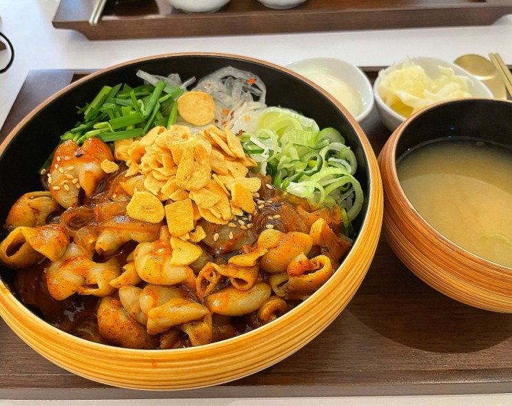 [ 한술식당 ] - 한술식당 신촌점 / 신촌맛집 / 신촌밥집 / 신촌덮밥집