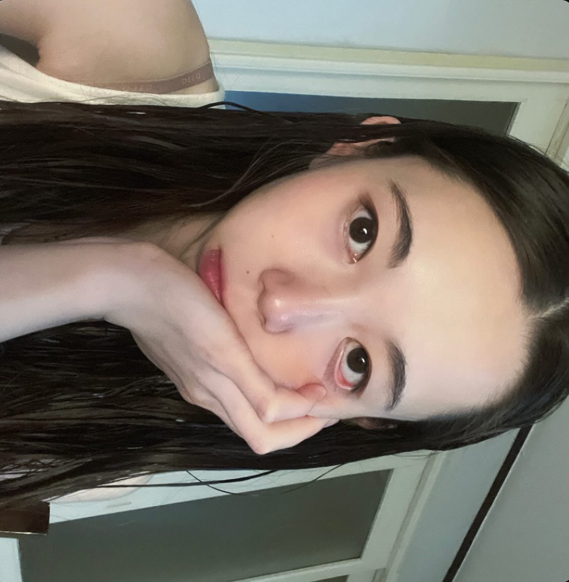 . 
그저 내 삶이 행복하길 바래 🝮
