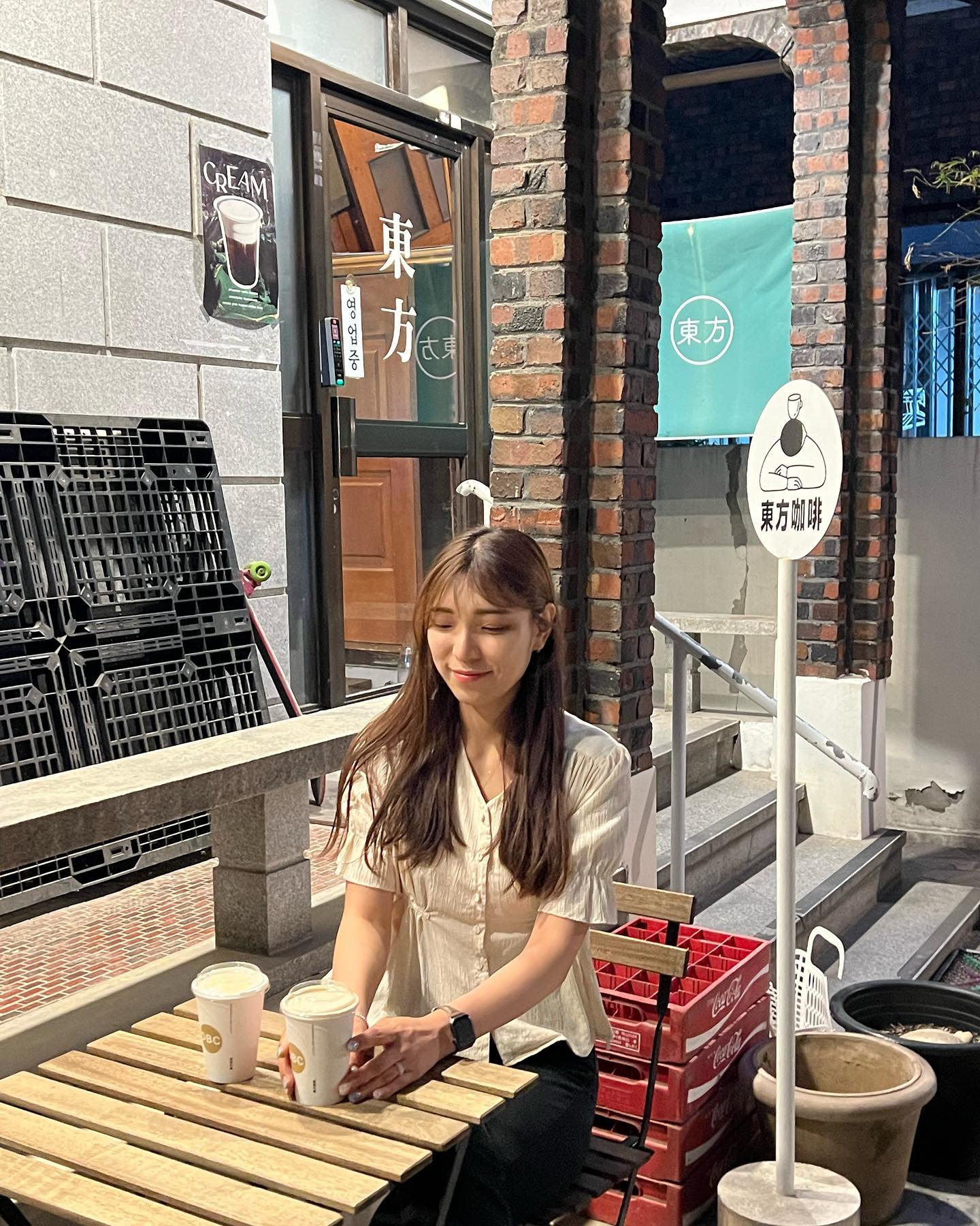 승모근 뿌셔버려... 그 와중에 이쁜 조아
마지막은 질색하는 박졍😎
.
.
.
#동방커피 #조아 #네컷