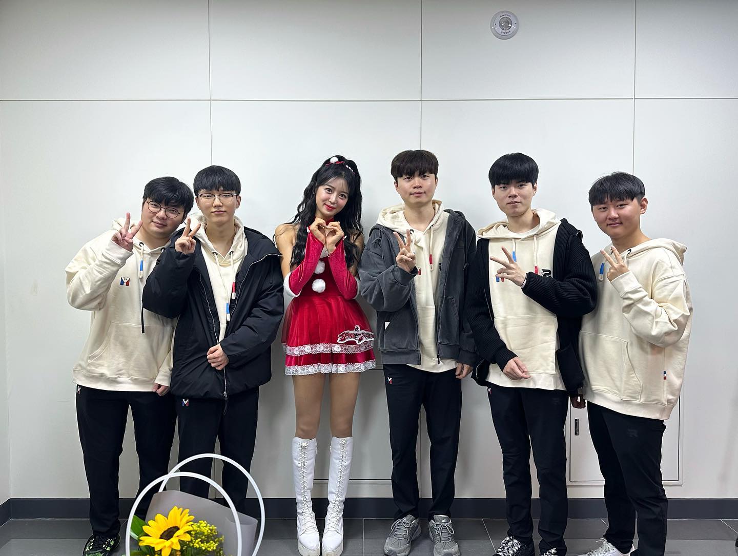 23-24 kt Rolster 🖤

#e스포츠 #리그오브레전드 #LOL
#kt롤스터 #BeryL #PerfecT #Bdd #Deft #Pyosik