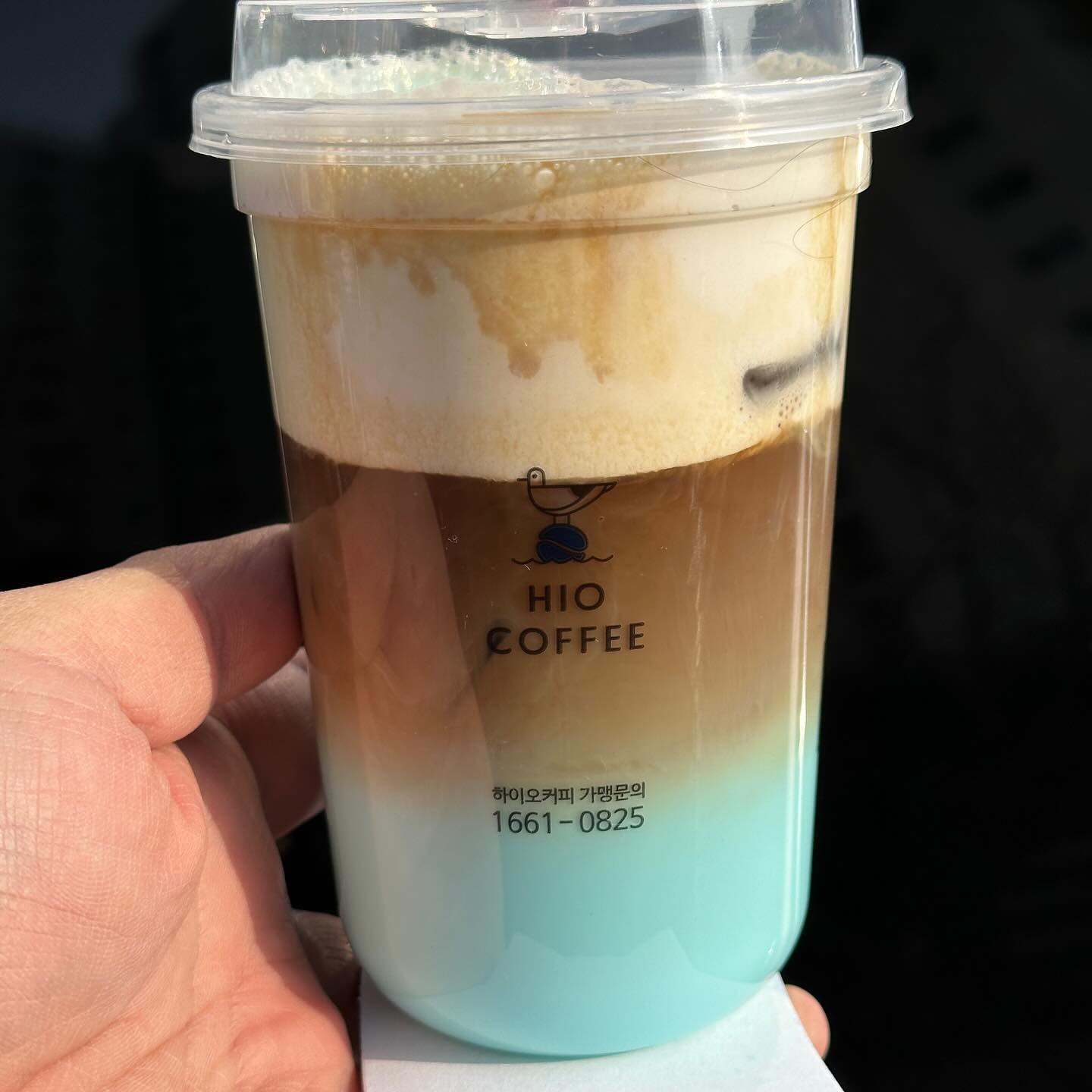 #커피

예전에 지방출장가서
#하이슈페너 먹고
오 괜찮다 했는데,

체인이였네요!
hio.coffee 
#아이오커피

#바다소금라떼 궁금해서
기댜하고 마셔봤더니
짭짤한 크림과 연유 커피

조합이 신기하고 맛있었어요!

#커피추천 합니다😊
#먹스타그램#먹팔#카페추천
#먹팔#카페스타그램#커피스타그램
#커피한잔#선팔맞팔