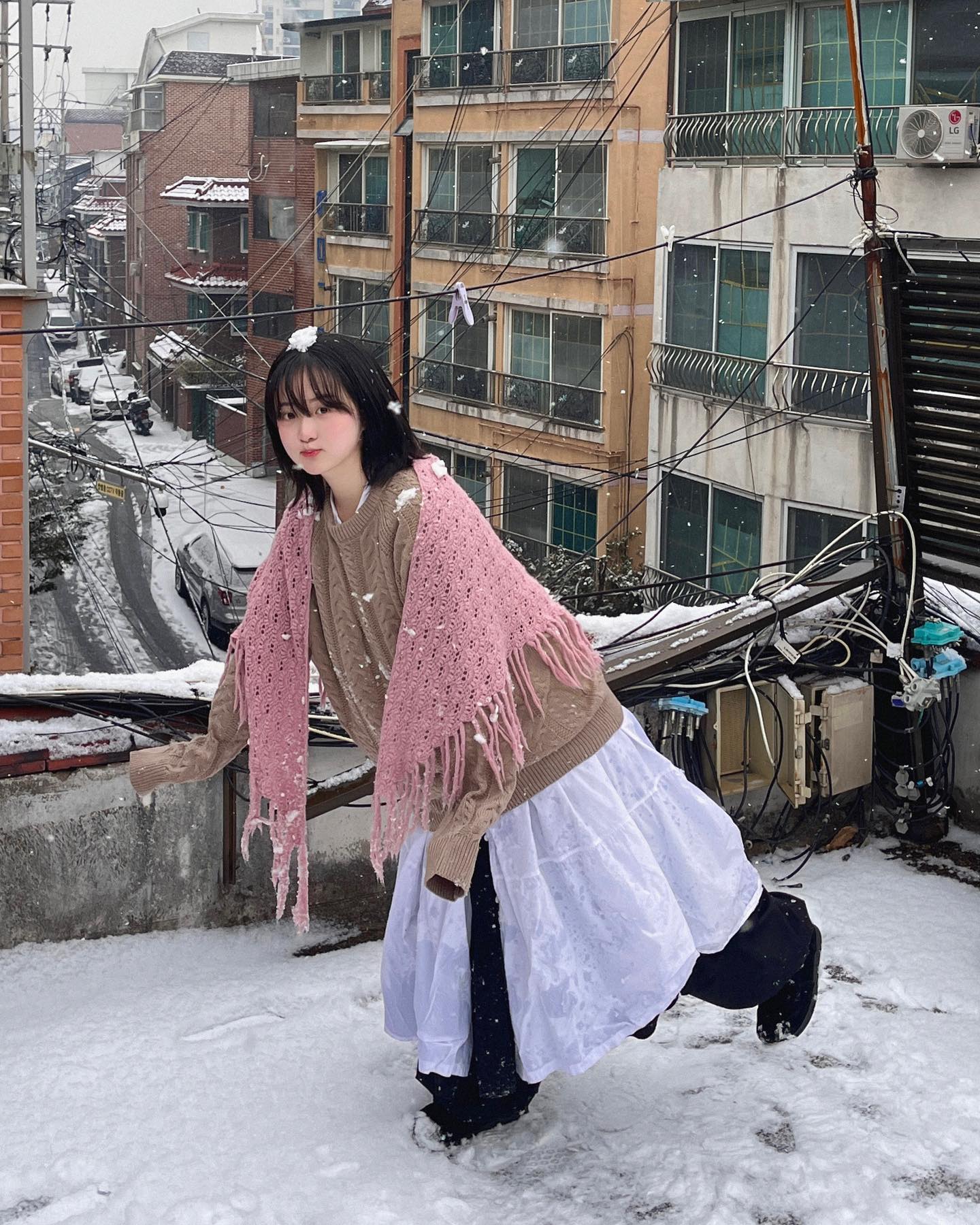 밖에 눈 온당 ! 다들 메리크리스마스 ❄️🫧🤍