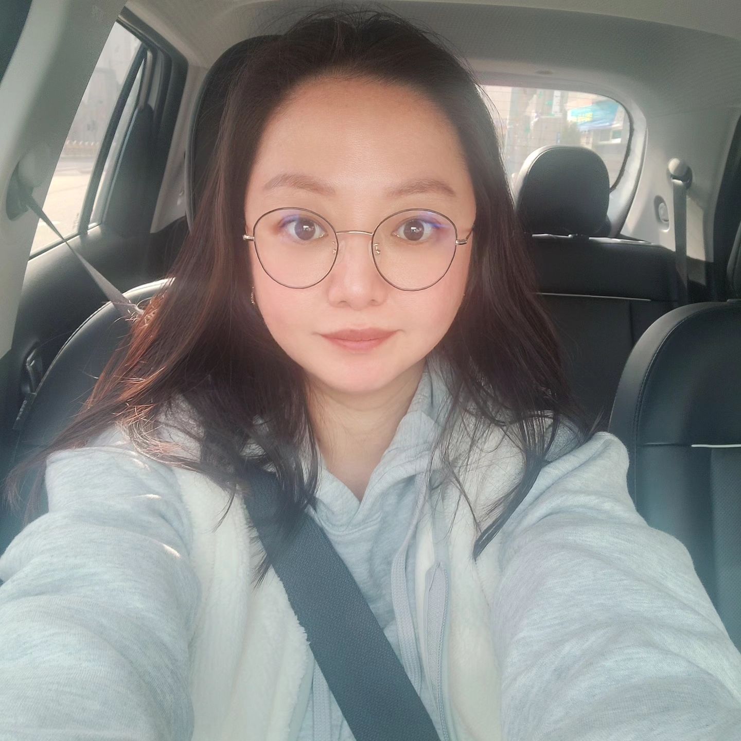 #즐거운주말
다들 주말잘보내시는가요?
오늘 날씨가 엄청좋네요☀️
이런날 놀러가야하는데😭
전 오늘도 스카에 왔답니다😰
먹고사는걱정이 앞서서ㅋ
훌쩍 드라이브라도 가고싶지만 억눌러봅니다😅
다들 즐거운 주말보내세요❤️👋