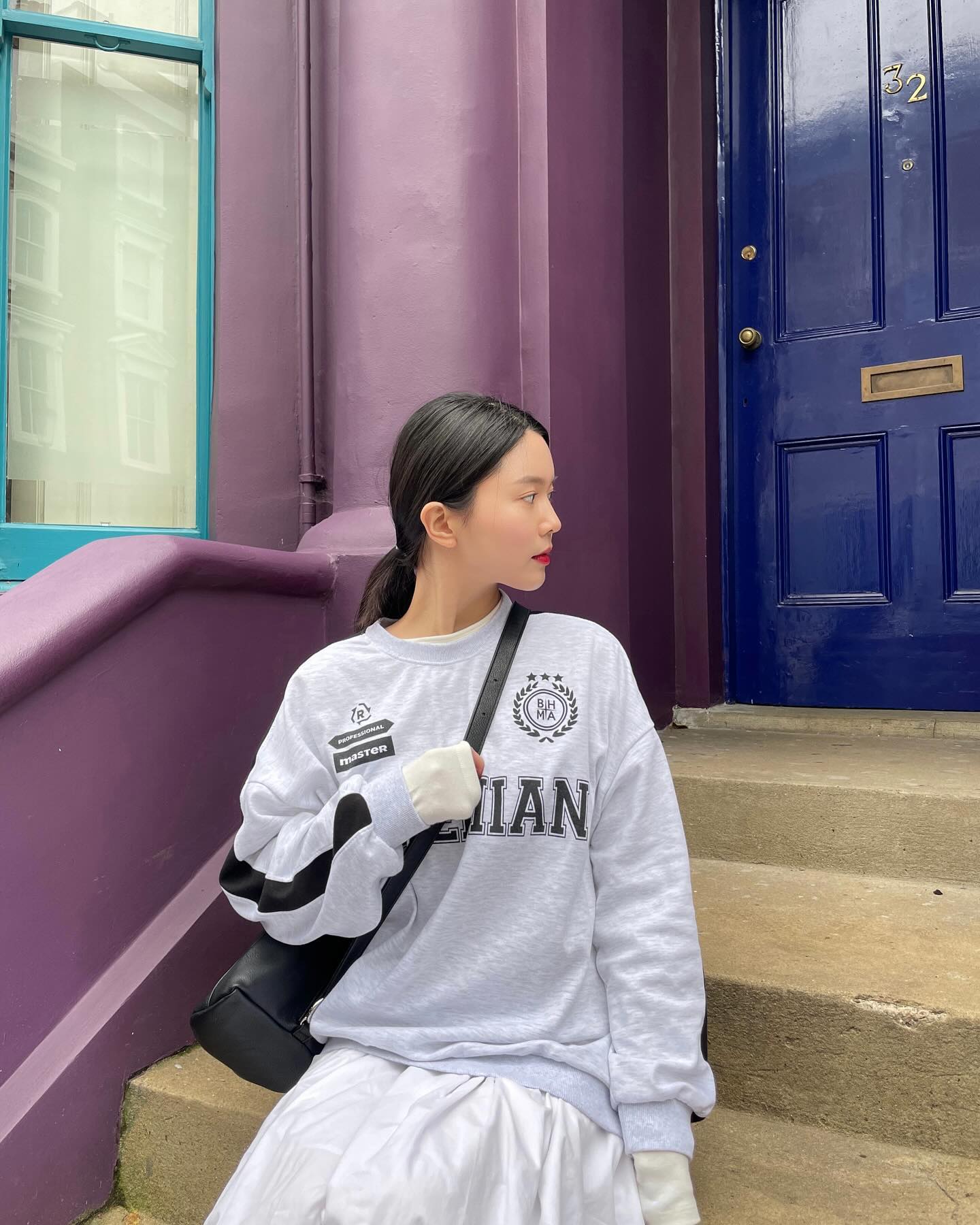 알록달록 노팅힐 🏘️🌈
난 보라색 좋아하니까 보라색 집 앞에서 💜
그리고 런던은 스콘 맛집 찾아다니는 재미지 🥨