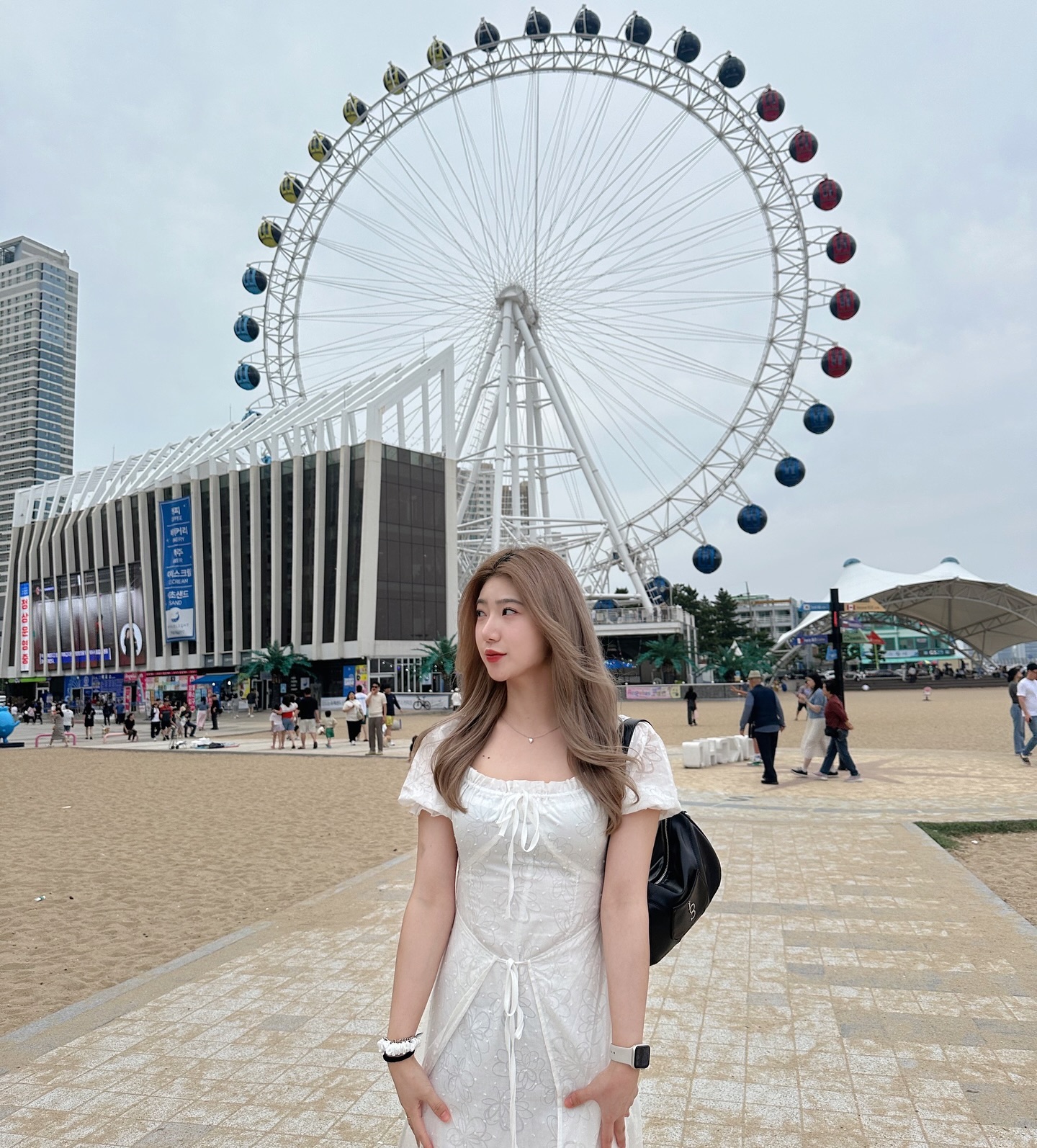 빙빙 돌아가는 🎡