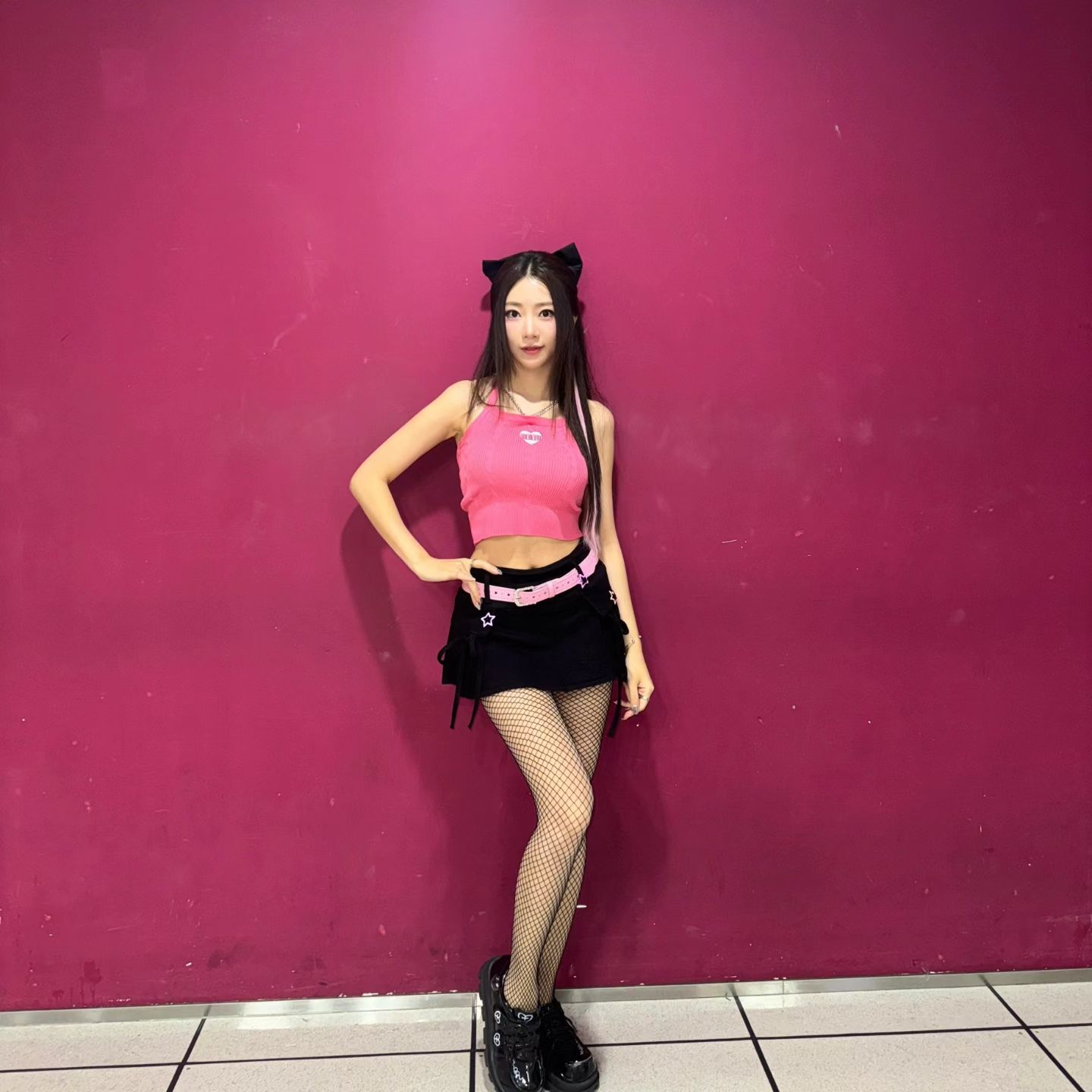 0928 음악중심 블랙&핑크 의상 어땟나요?!
Mbc포토존은 빨간배경이래요 😁
클레오 만관부💜❤️🩷💚🩵🧡💛
-
-
#클레오 #음악중심 #mbc
#키치룩 #걸그룹 #가수
#0928 #kpopsinger #idol