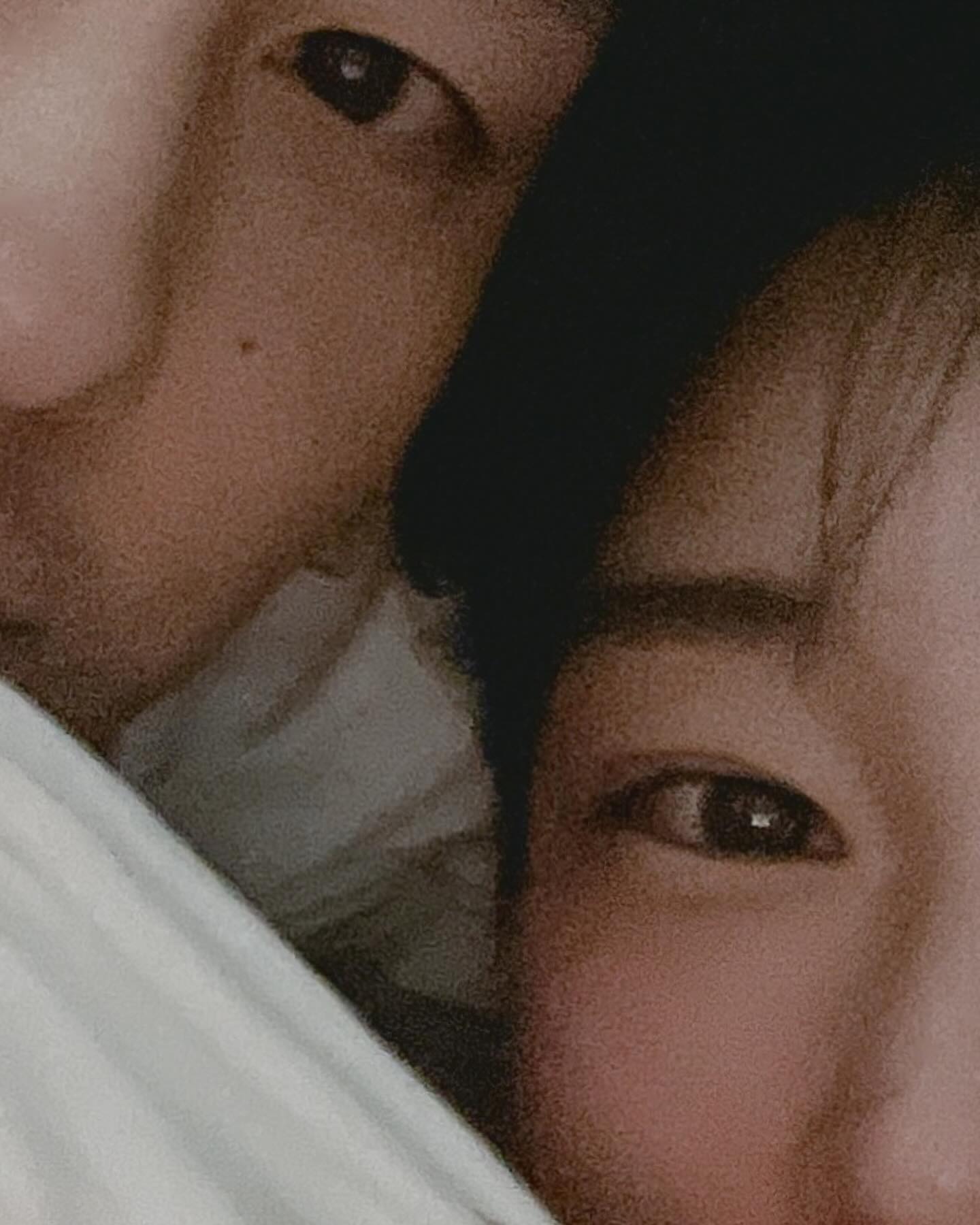 3월도 즐겁고, 행복했돠...🖤
4월도 설렌다👰🏻‍♂️🤵🏻‍♀️💍