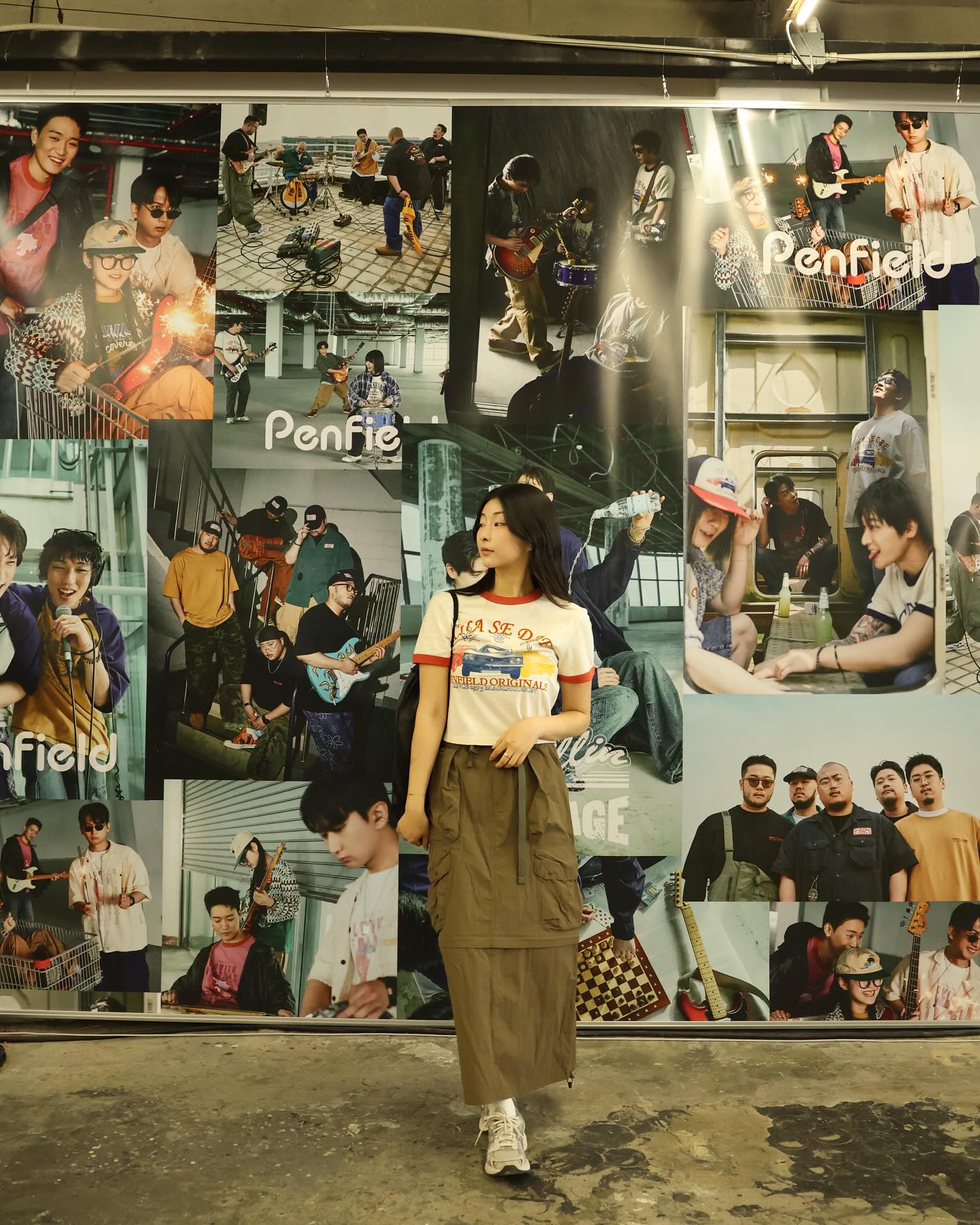 #초청 Chill 24 summer 를 즐길 수 있는
penfield_korea 아메리칸 헤리티지 아웃도어 브랜드의 편안하고 감각적인 캠핑 바이브가 가득 느껴졌던 팝업⛱️

5.24 - 5.26
<BAND LIVE>🎸
5.24 민준기 프롬올투휴먼 오월오일
5.25 차세대 해서웨이의 밴드 공연

<EVENT>🎁
1) FOLLOW GIFT 
2) 럭키드로우
3) 돈룩업 포토 부스
4) 인증샷 포스팅 시 FREE DRINK 
(제임슨하이볼, 하이네켄, 레드불 중 택1)

< GARAGE SALE>
- 펜필드 악세서리 및 의류 균일가 할인판매

<24SUMMER COLLECTION>🩳
- PENFIELD X BAND 콜라보 컬렉션
- PENFIELD X PEANUTS 콜라보 컬렉션
- 24SUMMER 메인 컬렉션

다양한 볼거리와 즐길거리, 포토부스 선물과 chill한 감성 모두 느껴보고 오시길 바라요🙂‍↔️

📍서울 성동구 성수이로18길 6-1, 24SUMMER <PENFIELD CHILL MARKET> 성수 팝업스토어

#데일리룩 #캐주얼룩 #여름코디 #데일리코디 #여자데일리룩 #캠핑룩코디 #아메리칸캐주얼 #아웃도어룩 #펜필드 #패션계정맞팔 #koreafashion #koreanstyle #fashionstyle