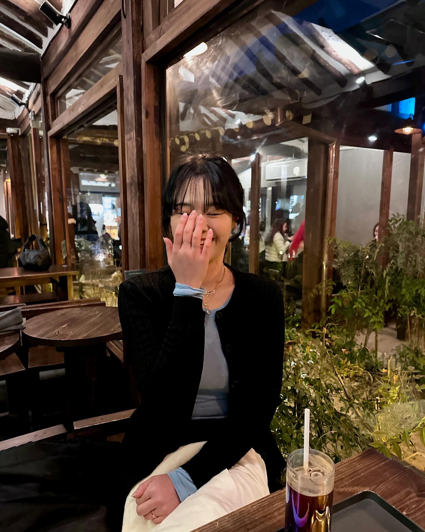 앞머리 계속 만지는 편 💇🏼‍♀️💇‍♀️💇🏽‍♀️