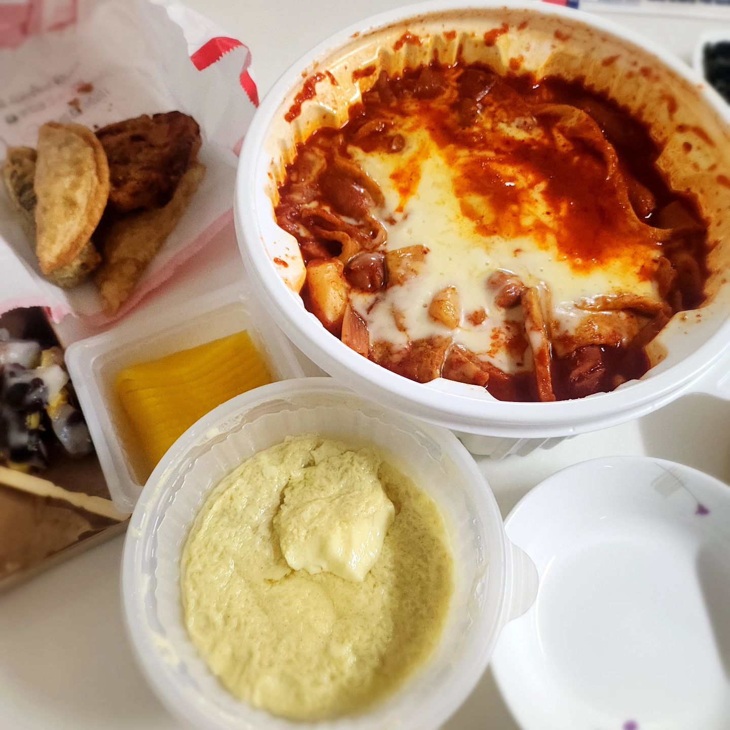 어제먹은엽떡쓰~맛있었닷♡
#엽기떡볶이🔥 #사랑입니당❤️