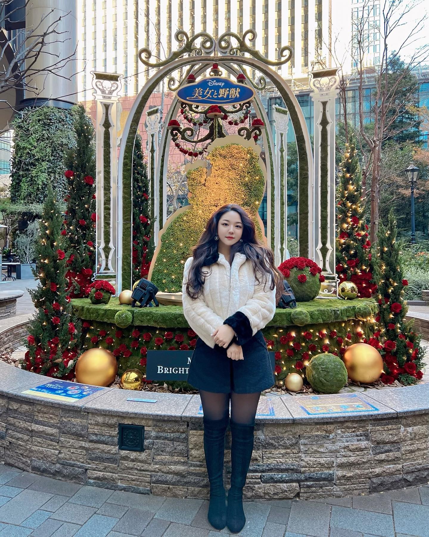 크리스마스는 디즈니랑 함께🎄❤️
마루노우치 건물들을 돌아다니며 찾아다닌 디즈니 스템프랑 트리들
생각보다 오래걸렸지만 너무 재밌었옹,, 다 모아따,,!

모두들 메리크 해피 홀리데이🎅🏻❣️

#도쿄 #도쿄여행 #마루노우치 
#디즈니 #크리스마스 #disney #christmas #tokyo