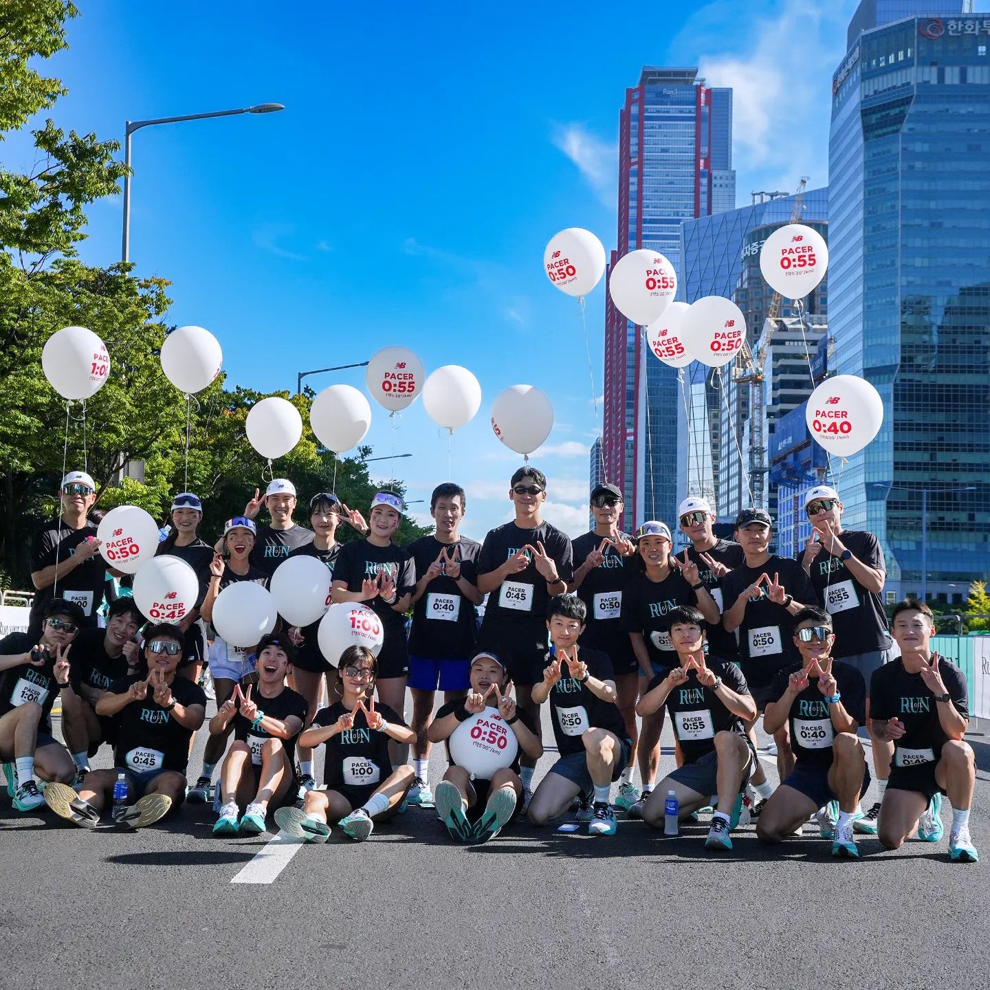 nbrc_seoul 
#teamnbx 
뉴발 앰버서더로 참여한  Run your way
C그룹 4분페이서로 등장‼️
많은 사람들 속에 힘들었지만 착실히 페메했다.
이제 나의 가을 대회를 준비하자🏃‍♂️

crc_official_ gangho_crew 
#인제고등학교운동장 #인제고 #인제군육상연맹 #가리산특공대 
#육군
