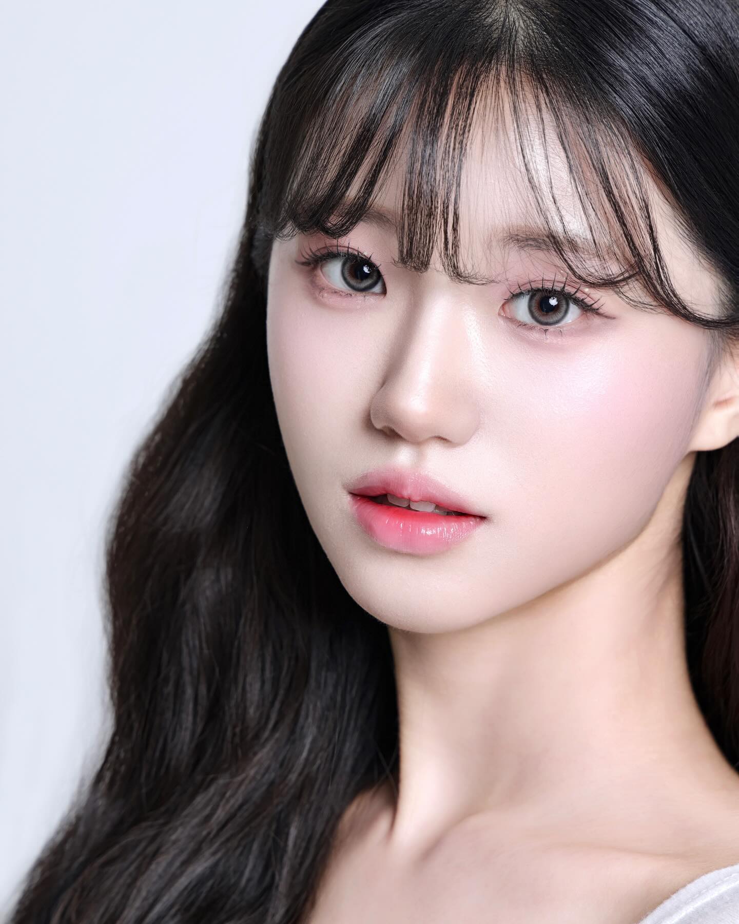 오랜만에 프로필 🤍

요즘 날씨가 추워져서 그런지 스튜디오 촬영이 많은 것 같아요🤧 다들 감기 조심하세요 🥺🥺

#프로필사진 #프로필 #스냅사진 #스냅모델 #스냅촬영 #스냅사진촬영 #아이돌메이크업 #프로필메이크업 #데일리메이크업 #헤메구인 #페이모델 #컨셉사진 #일반인모델 #프리랜서모델 #촬영문의 #문의는dm #협찬문의 #koreangirl #korean