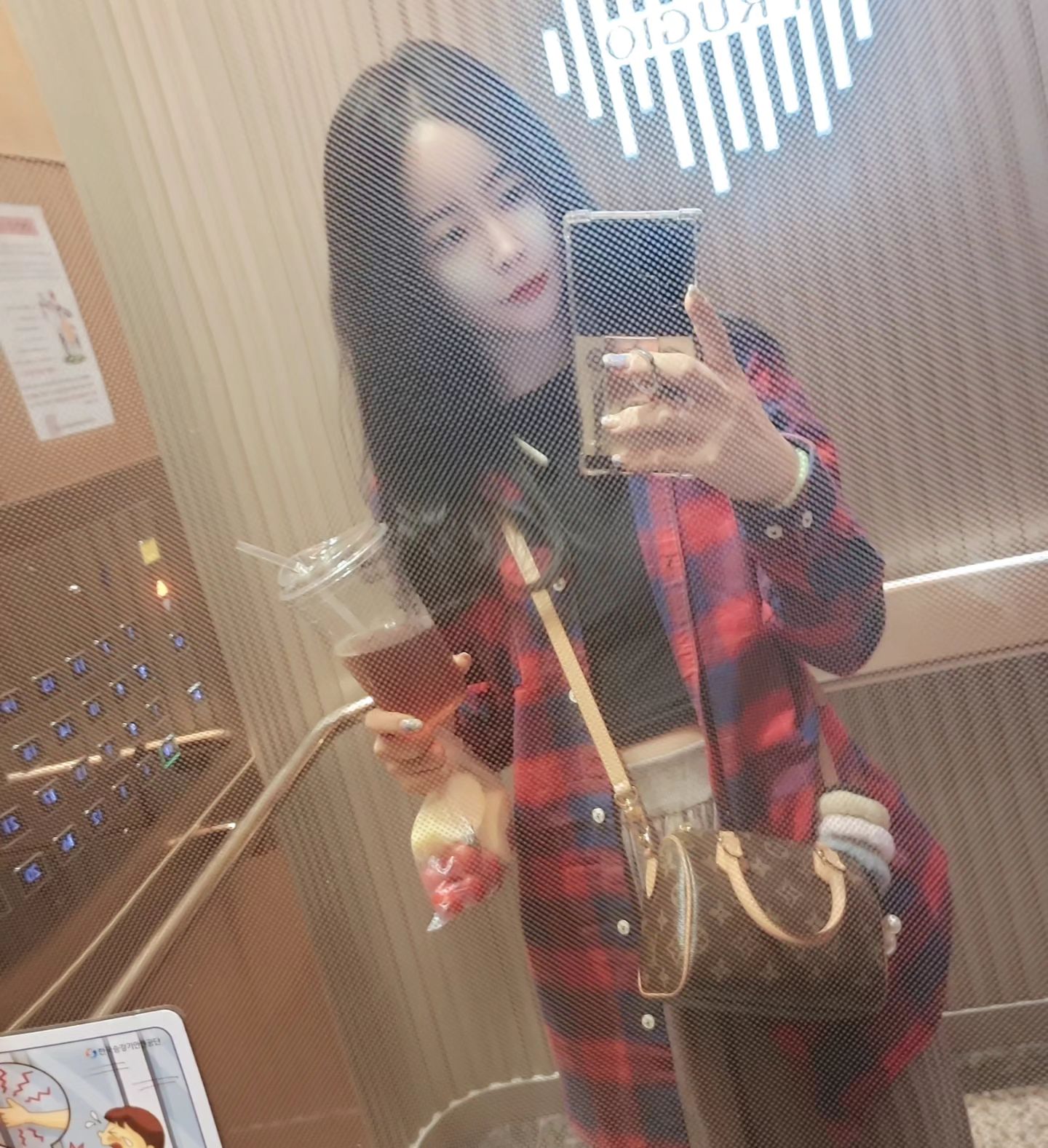 #10월 
다이어트 시작. 시작이 좋아😍

오늘도 열일하고,
즐겁게 보낸 하루.

우리는 소중하지 않은 사람이 없으며,
사랑 받을 가치가 있다.

나의 삶을 만들어준 작은 나의 하루.
내 하루를 항상 소중하게..

오늘도 잘 쌓은 하루😍