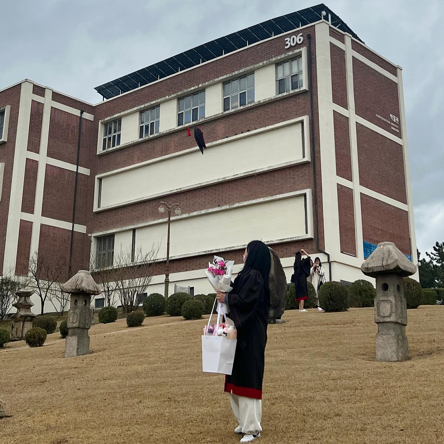 졸업완료👩🏻‍🎓
.
.
.
.
#대구 #경북대 #경북대학교 #졸업