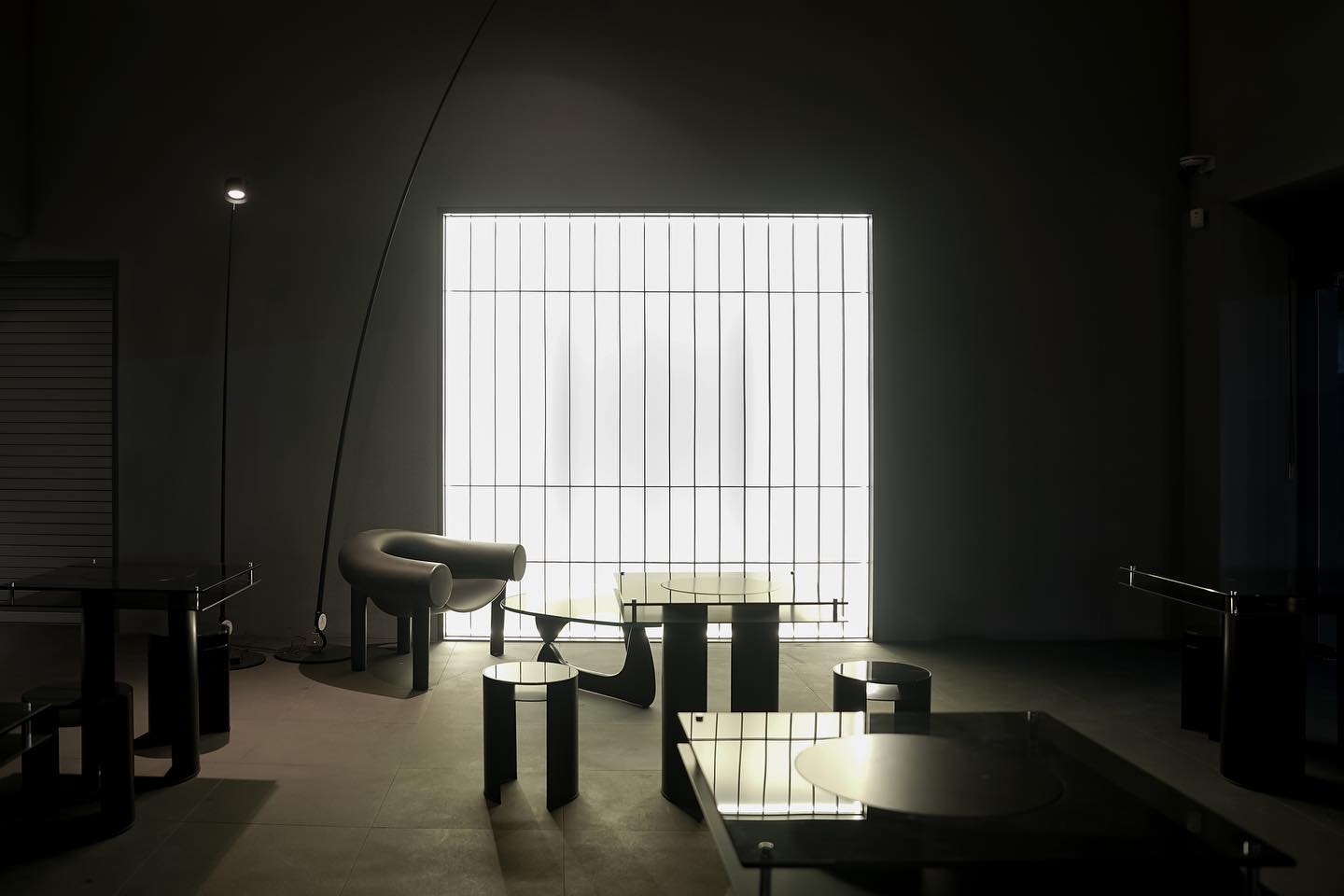 파주 리버베라멘토

Client : RIVERBERAMENTO
Design : 신진호(jino_at_ ), 최선웅(sunwchoi )
Furniture : 스트레타(stretta.homefurnishing ), 최선웅(sunwchoi )
Construction : 담장너머(damjangneomeo.log , damjangneomeo.kr )