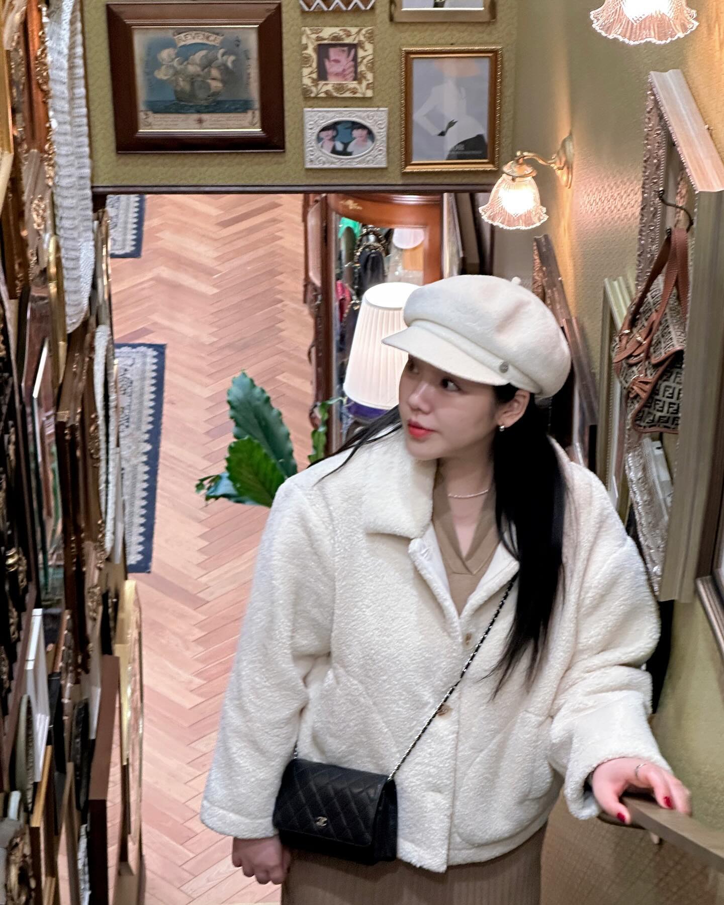 저번에 우리 빠꾸 먹인 빈티지쿠👜
기대했는데 살꺼 없다 진짜 🥹

리나스토어 굿즈 사올껄..까비 

#밤비초_도쿄 #밤비초_재팬 #도쿄빈티지 #빈티지쿠 #vintageqoo #리나스토어 #오모테산도 #오모테산도카페 #오모테산도힐즈 #도쿄여행
